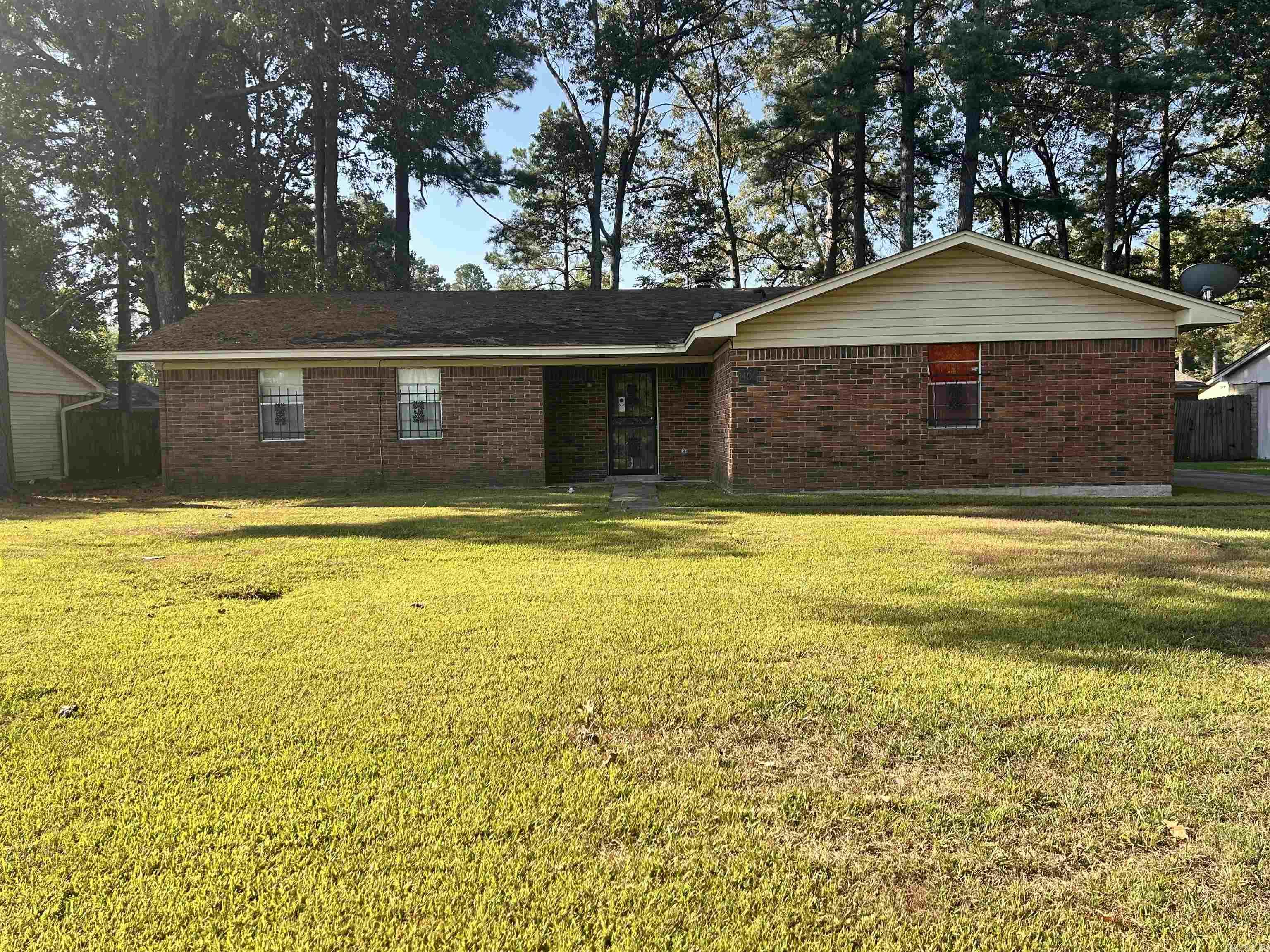 1406  Ridway  Pine Bluff, AR