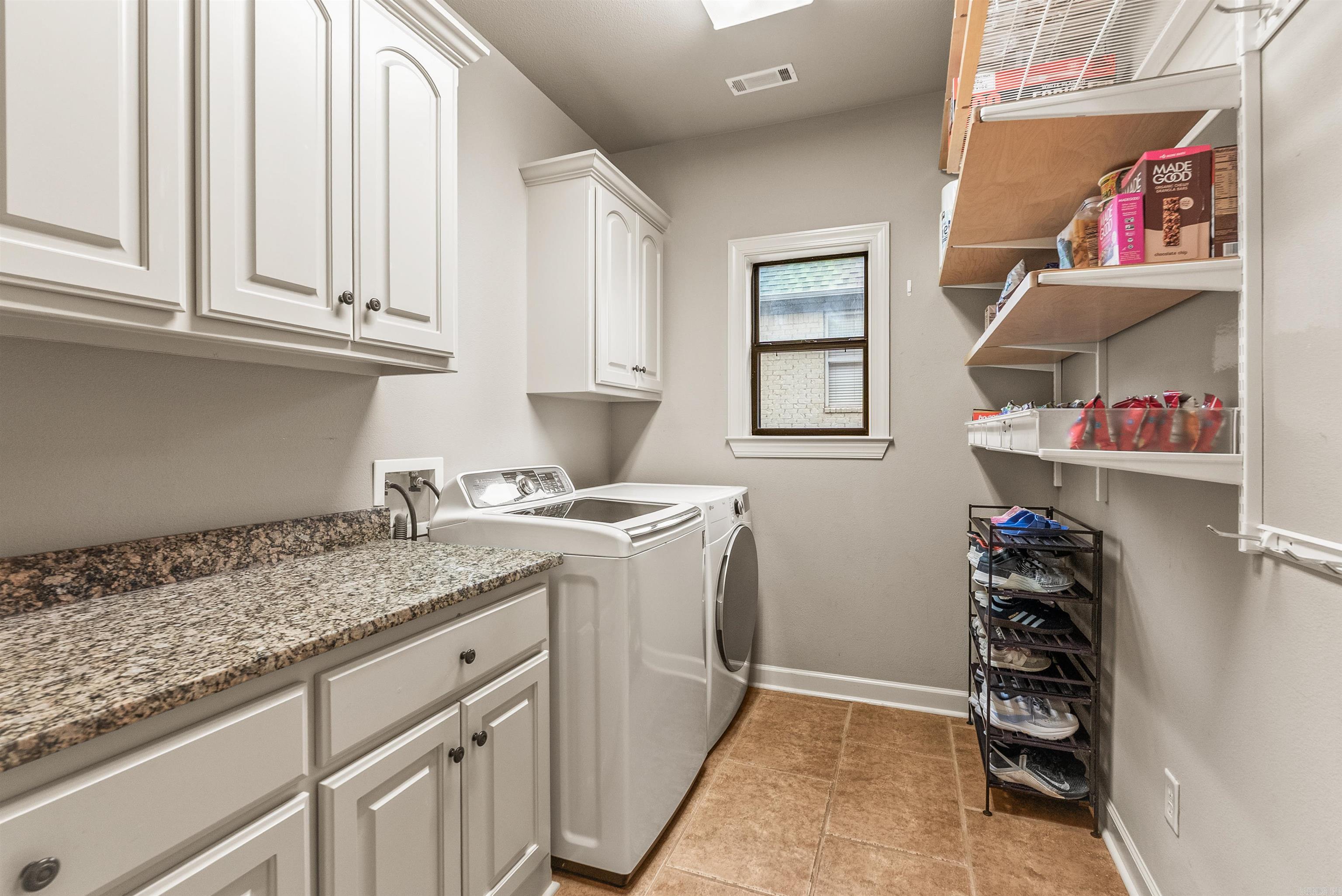 135 blackburn  Little Rock, AR