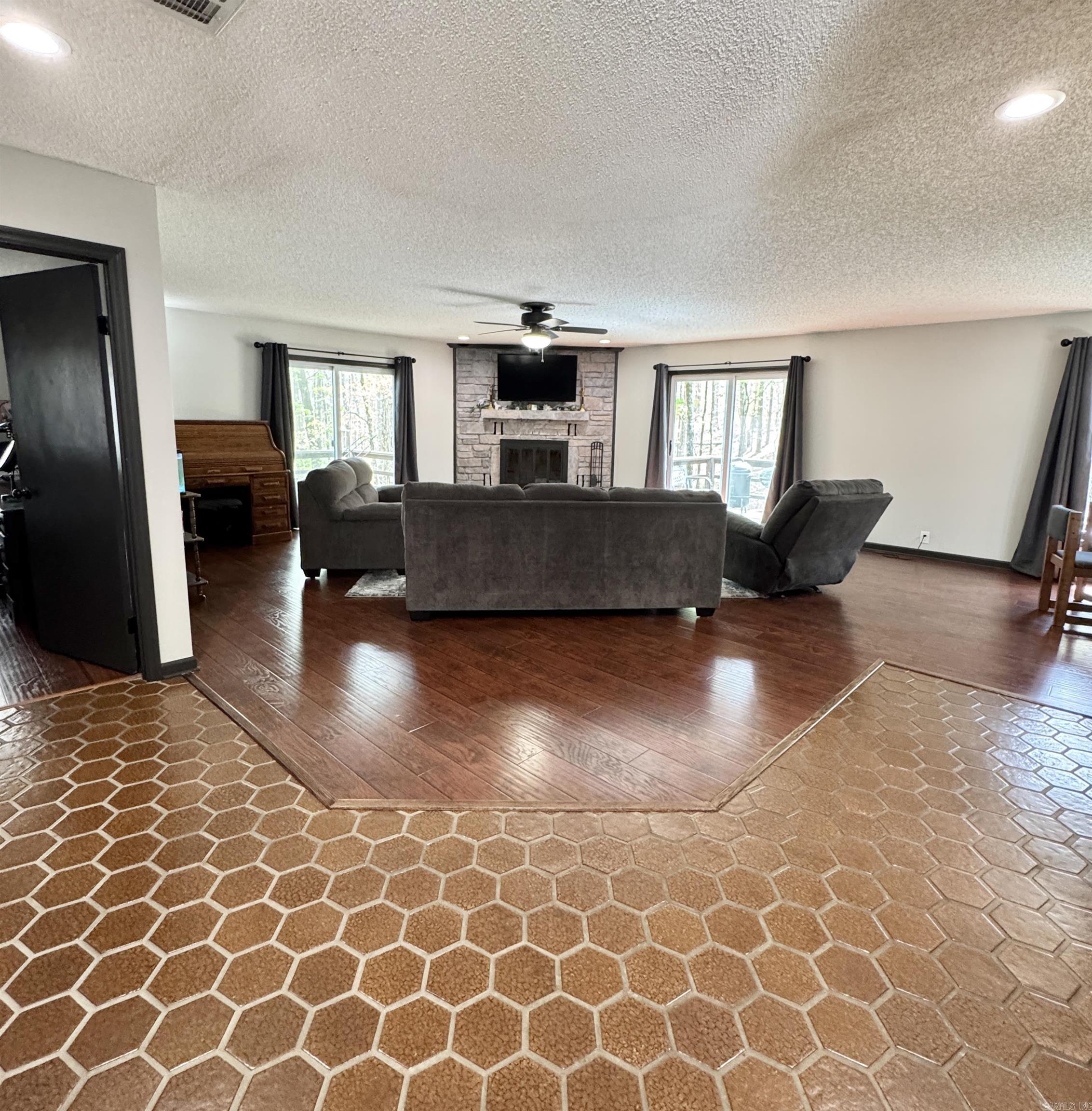 25 Alba Place  Hot Springs Village, AR