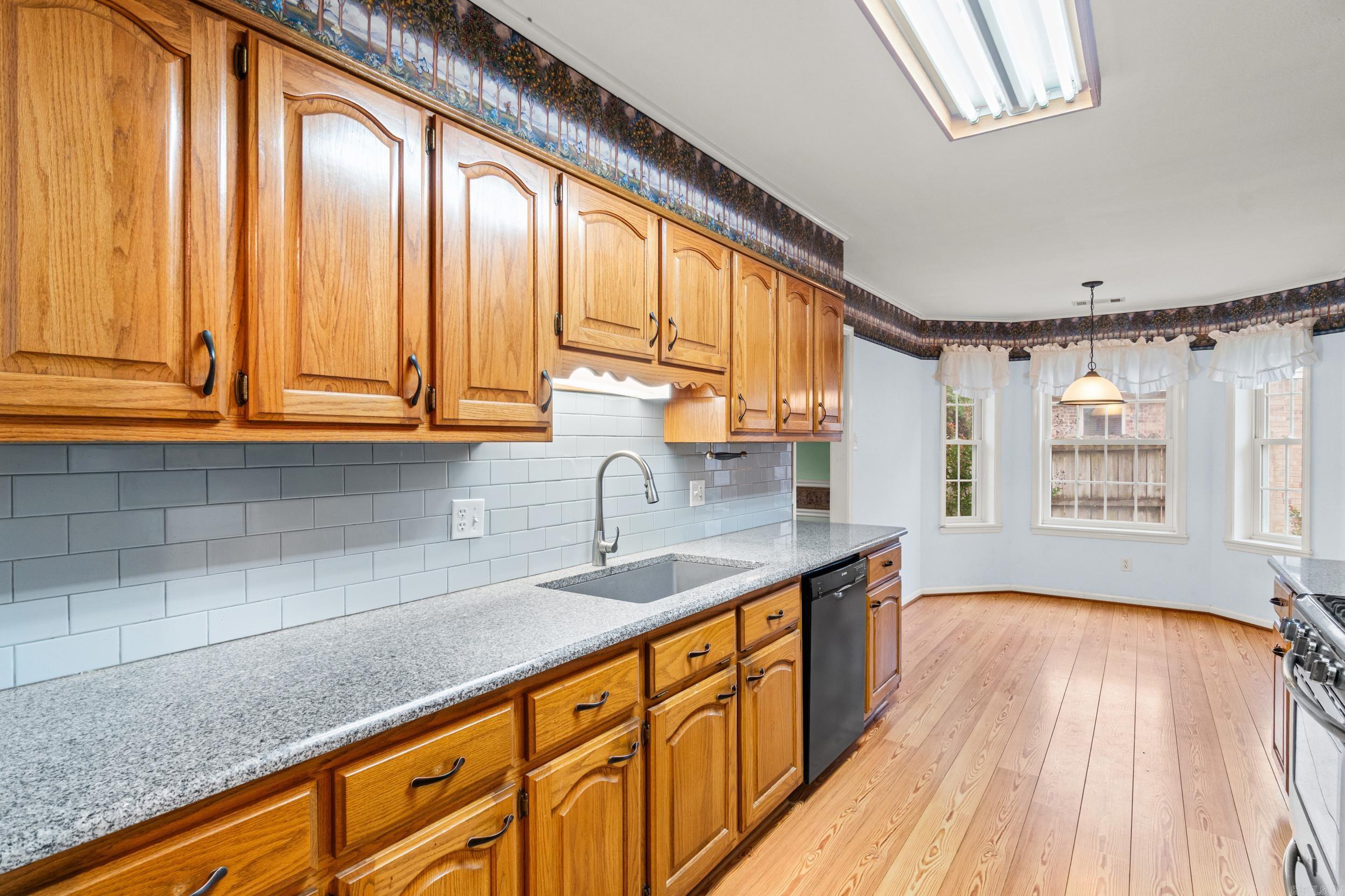 300 Jennifer Ln.  Searcy, AR