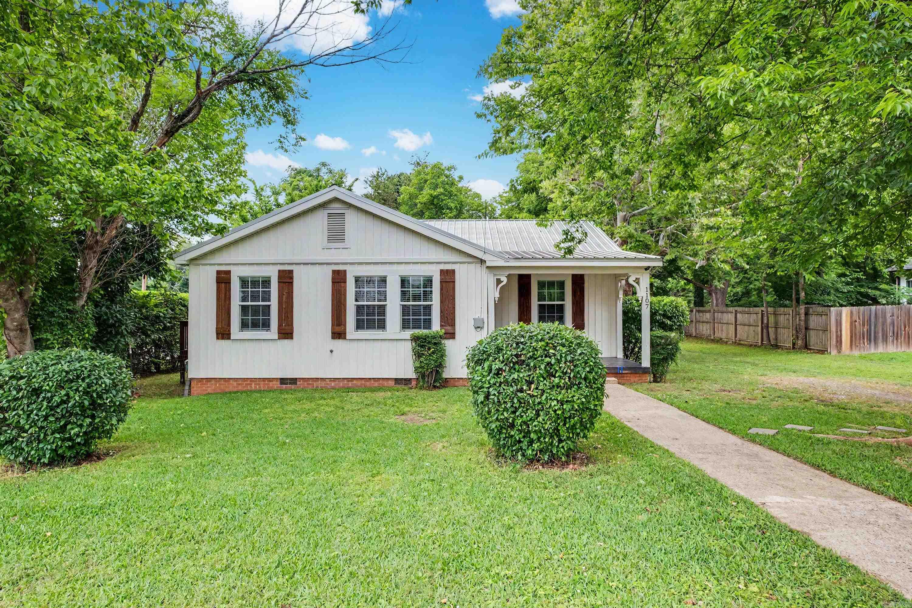 1107 Jackman St.  Benton, AR