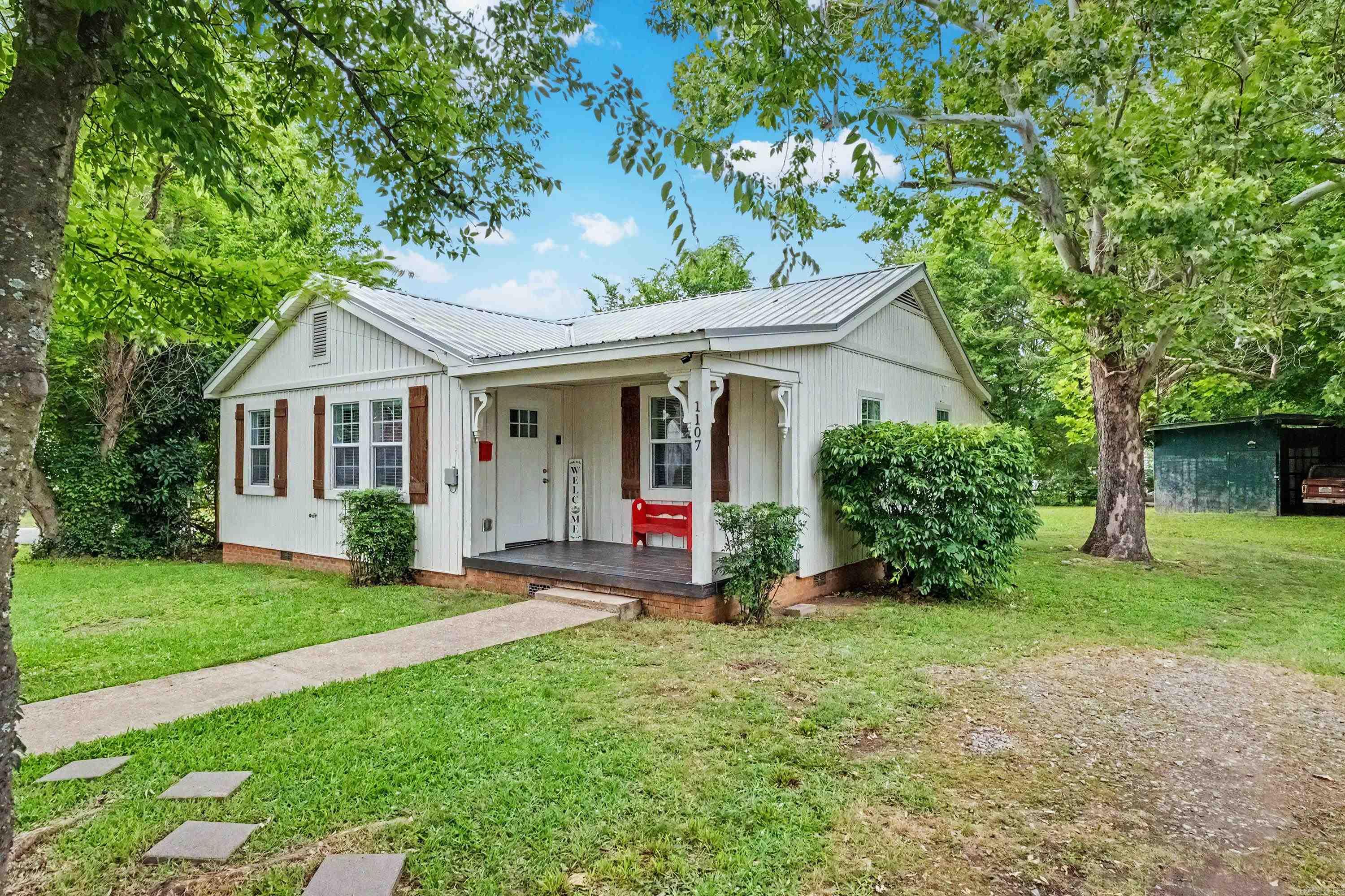 1107 Jackman St.  Benton, AR