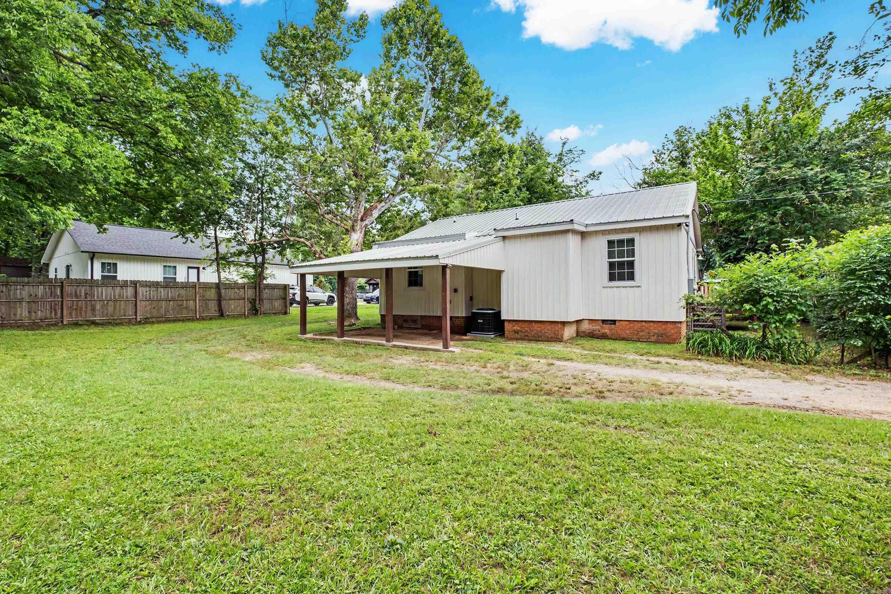 1107 Jackman St.  Benton, AR