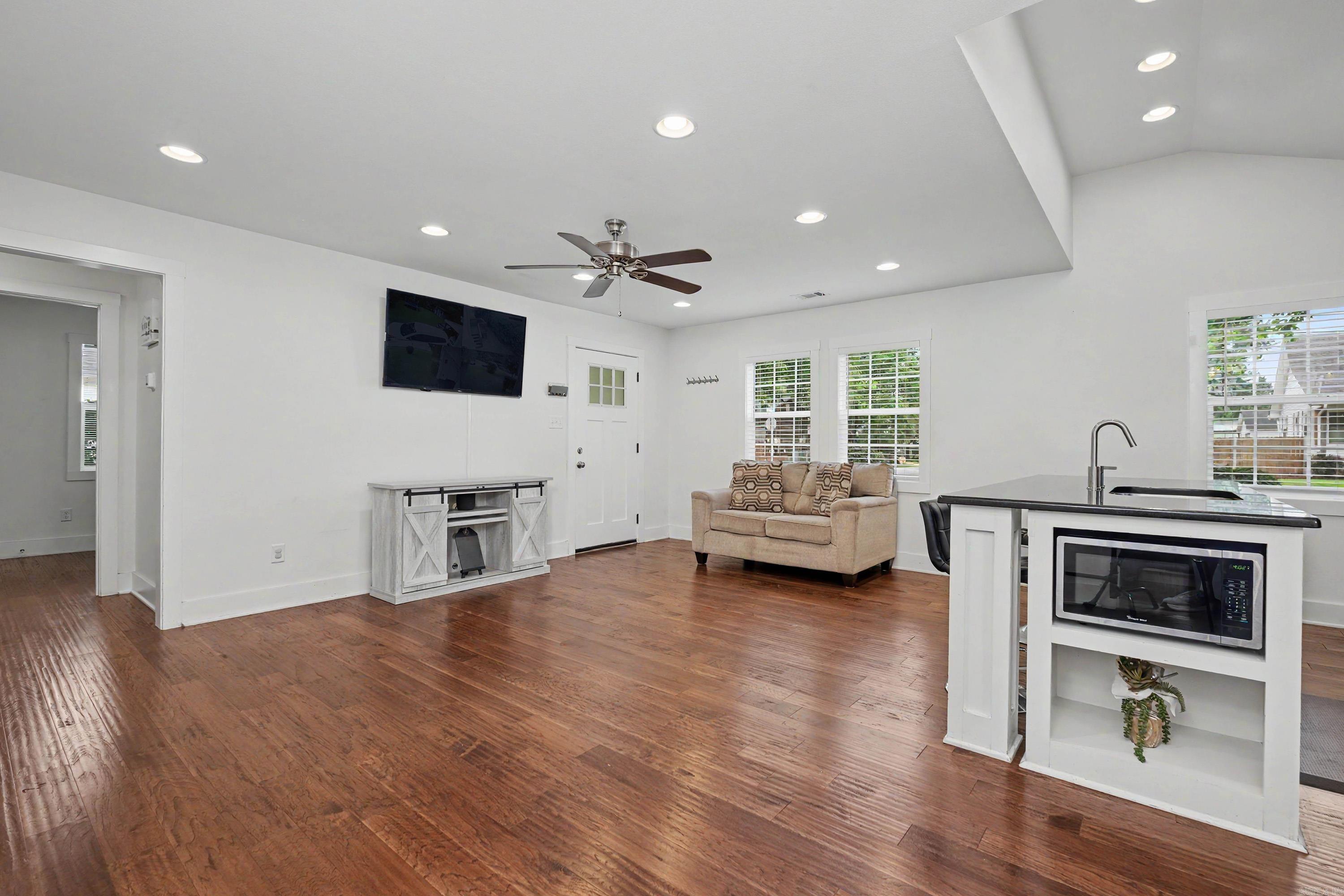 1107 Jackman St.  Benton, AR