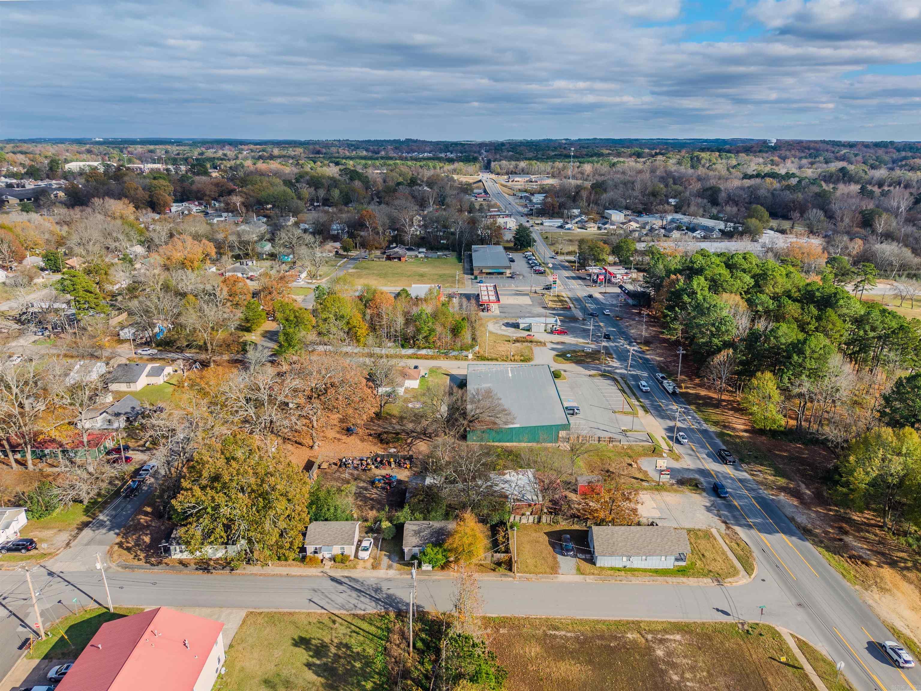704 Edison 705 Columbia Ave Benton, AR