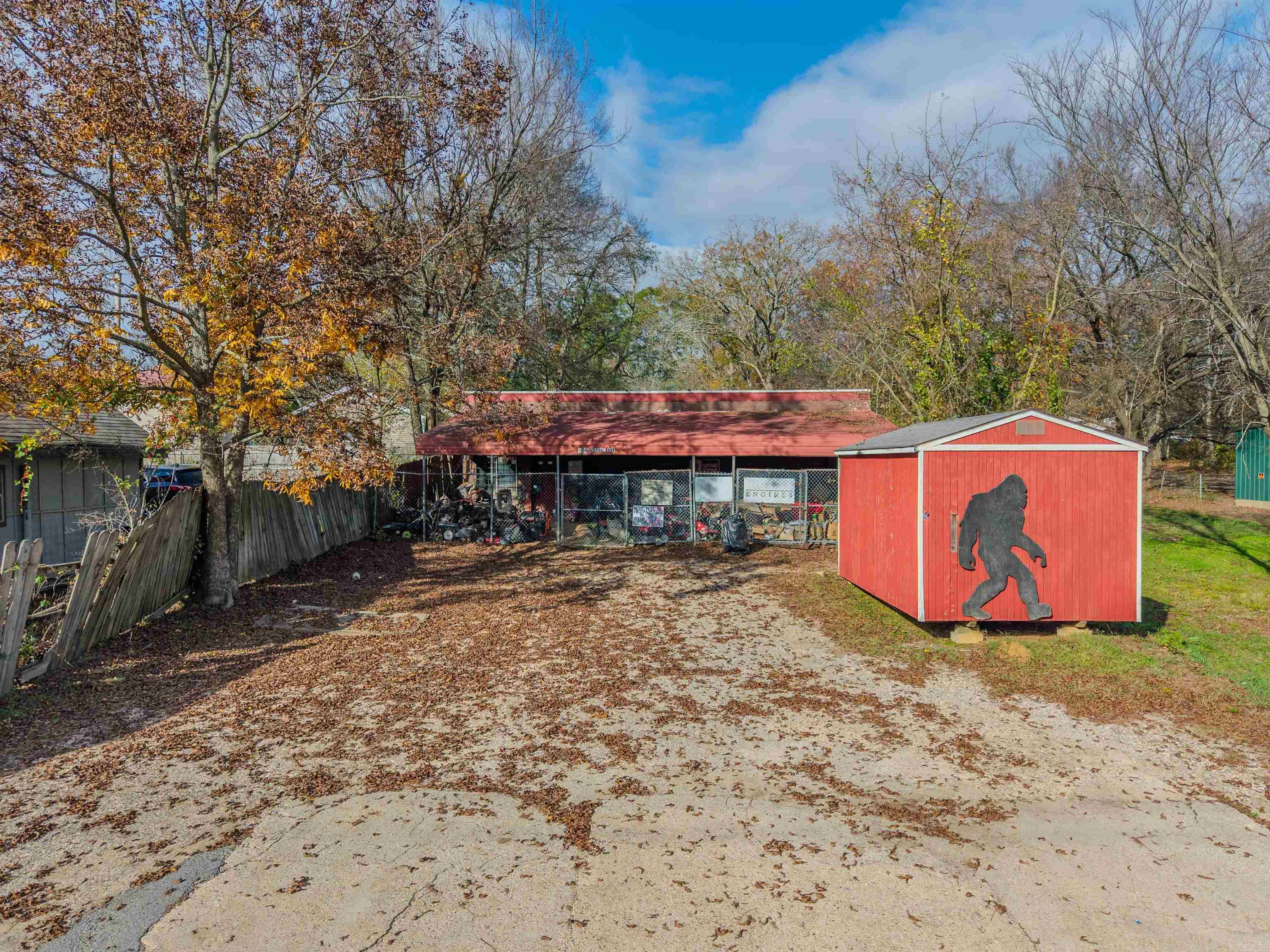 704 Edison 705 Columbia Ave Benton, AR