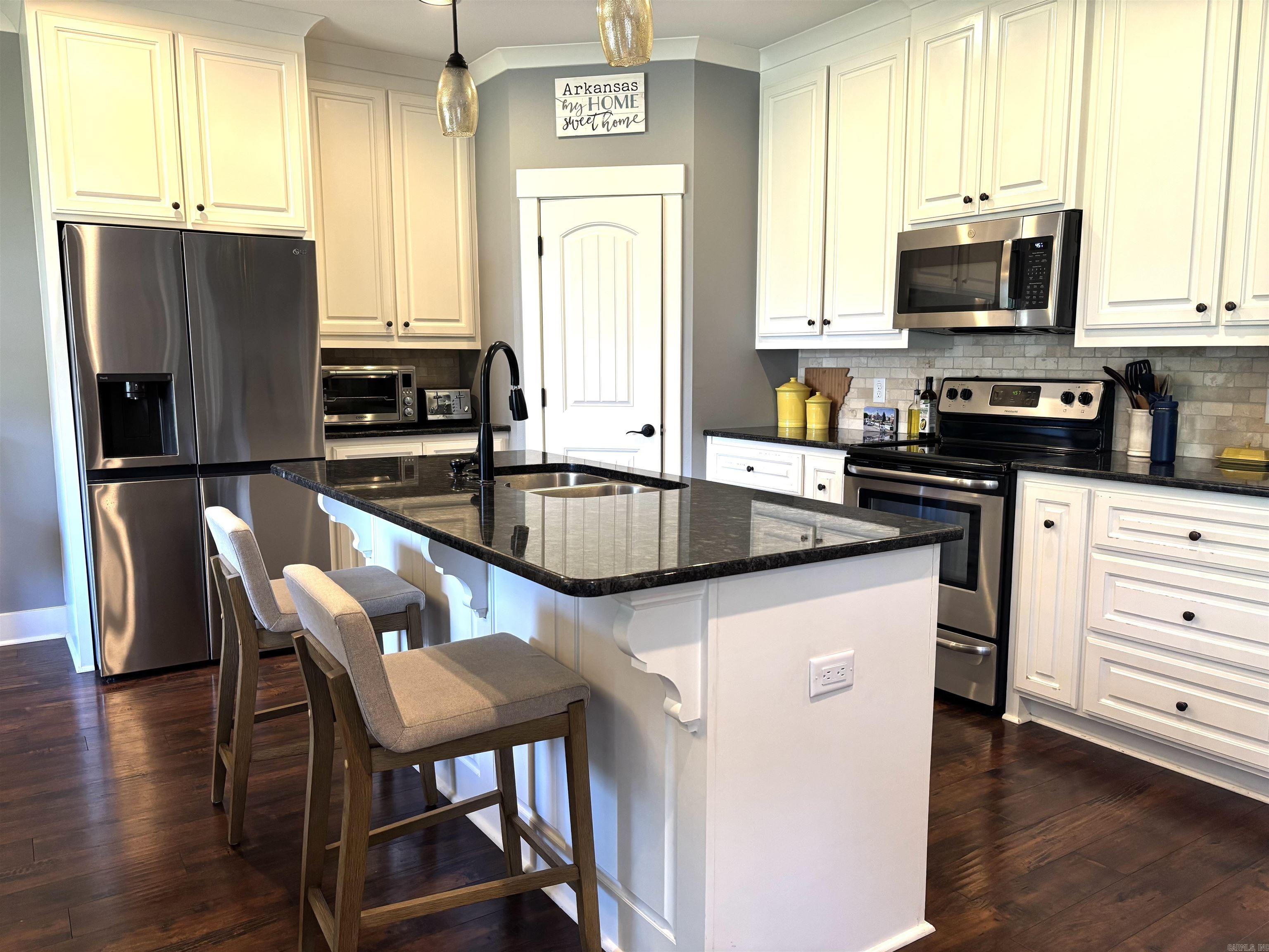 3158 HALEY  Benton, AR