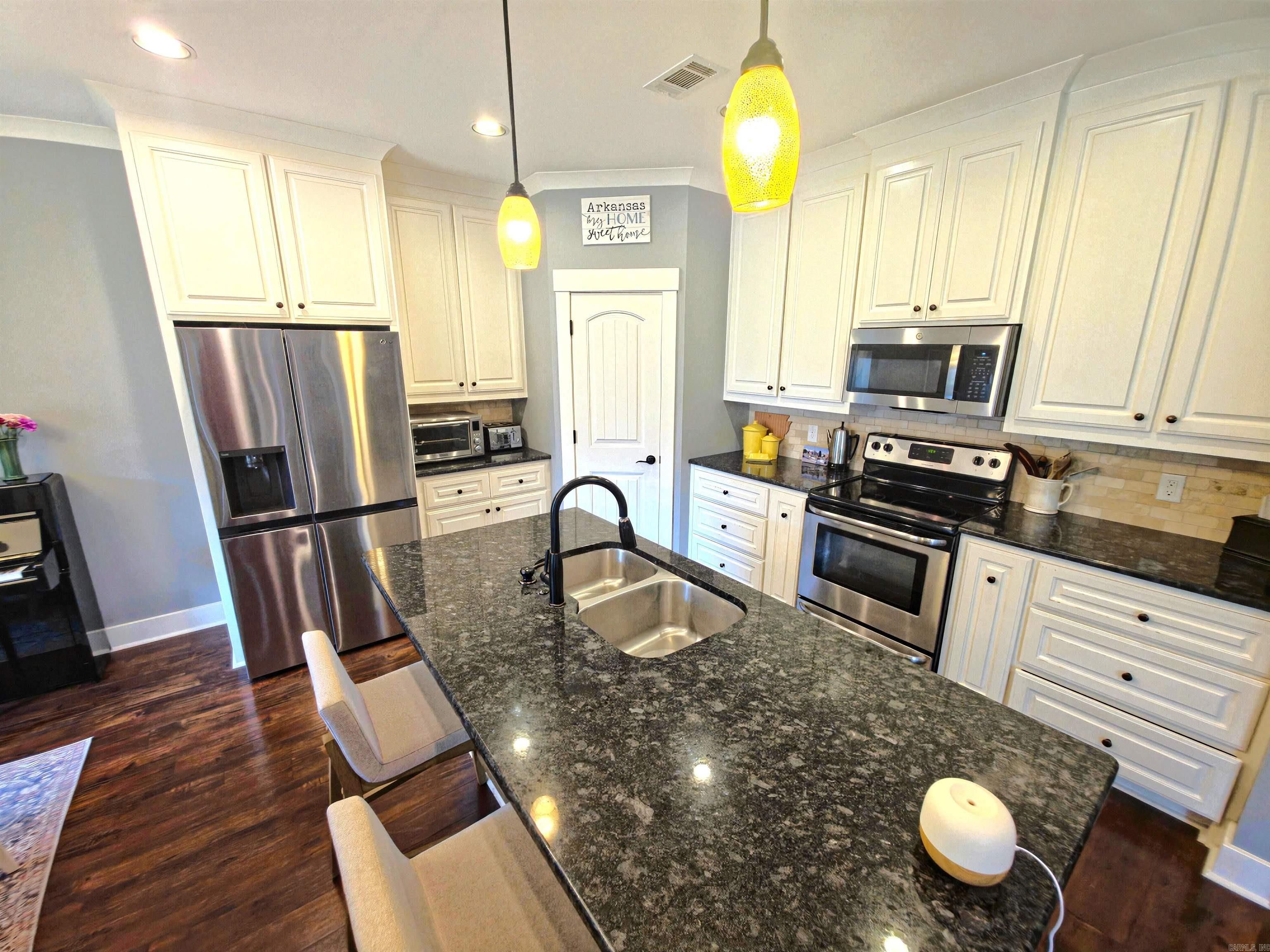 3158 HALEY  Benton, AR