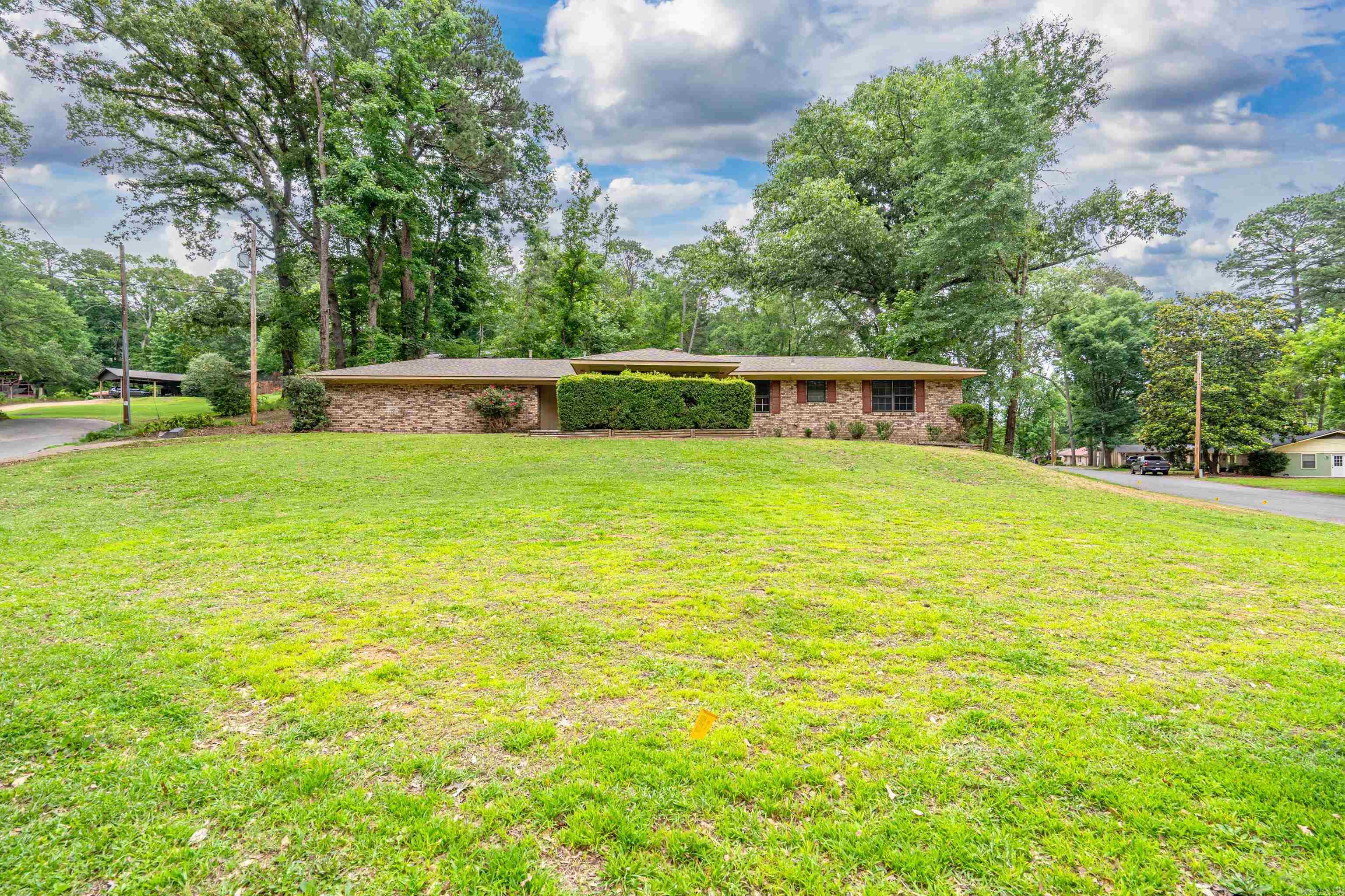 2050 Elaine  Arkadelphia, AR
