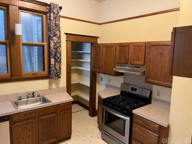 2318 S Gaines  Little Rock, AR