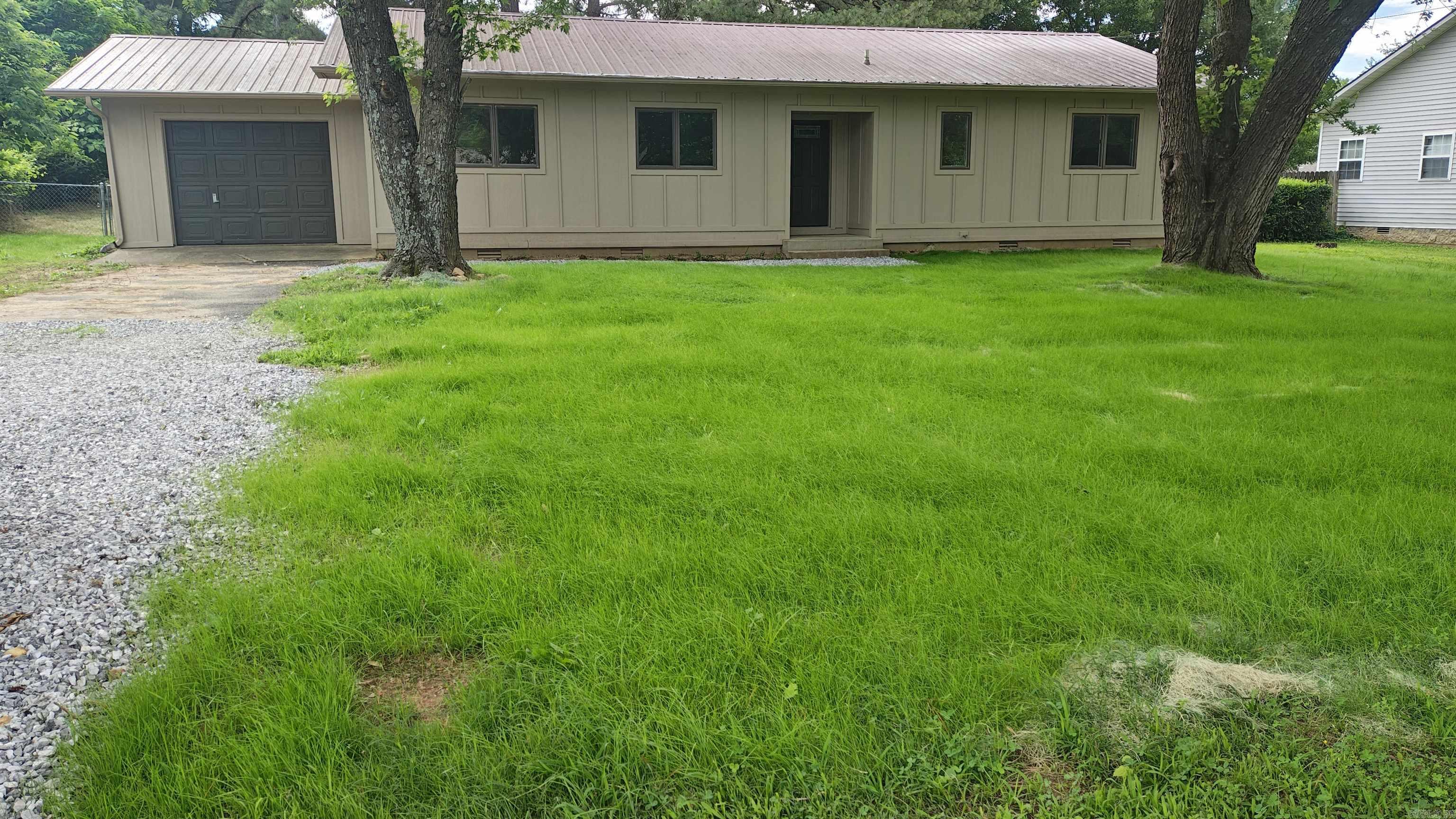 404 Maple Drive Mountain View, AR 72560-0000