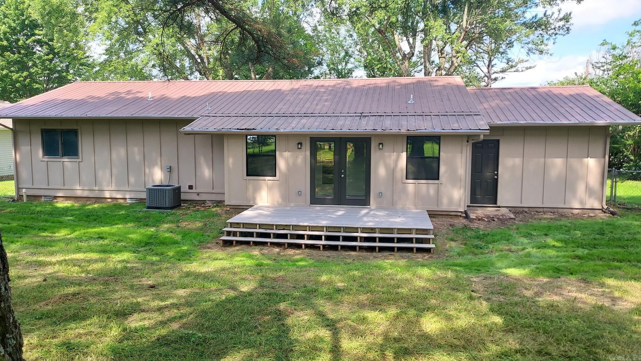 404 Maple Drive Mountain View, AR 72560-0000