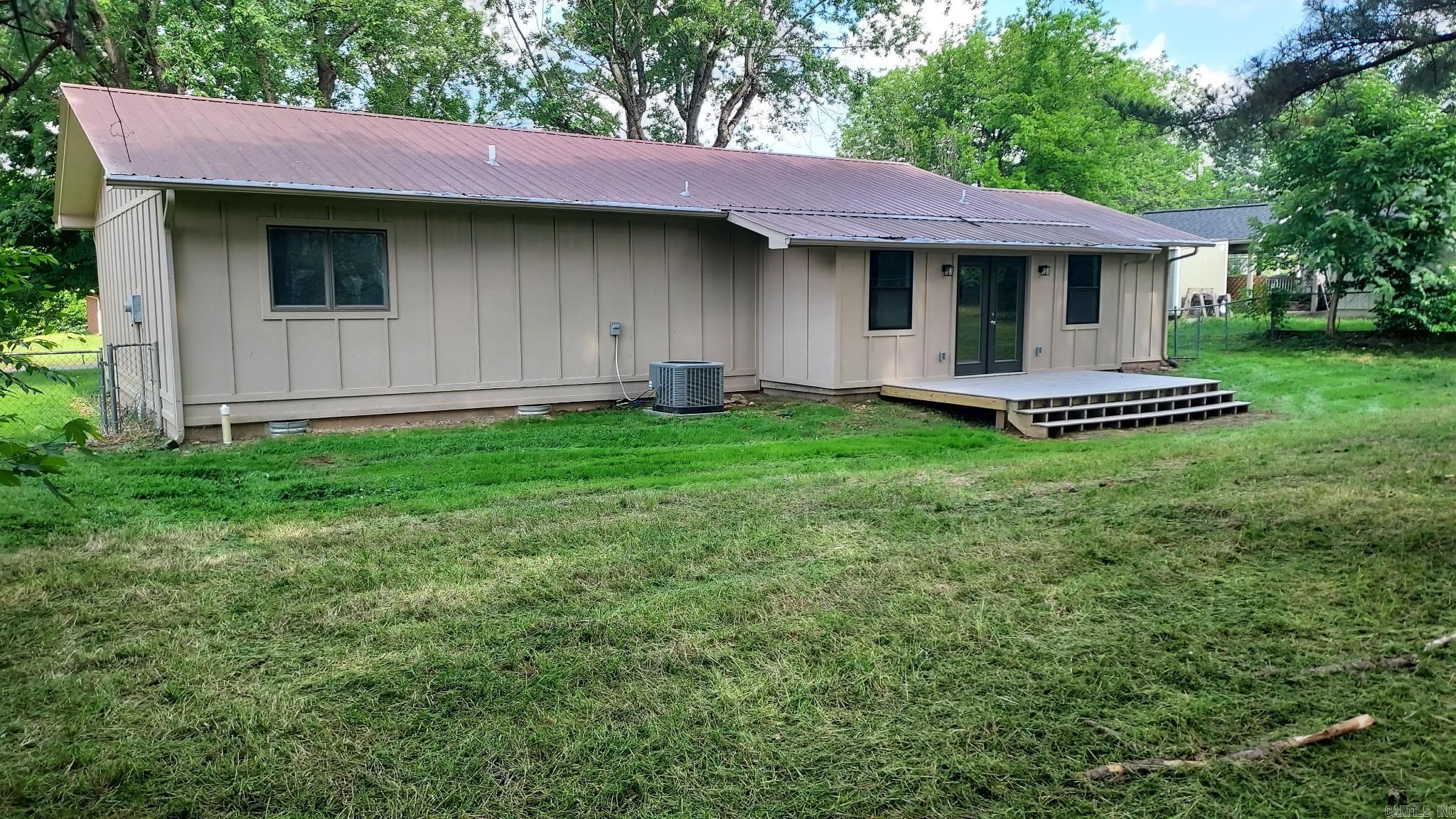 404 Maple Drive Mountain View, AR 72560-0000