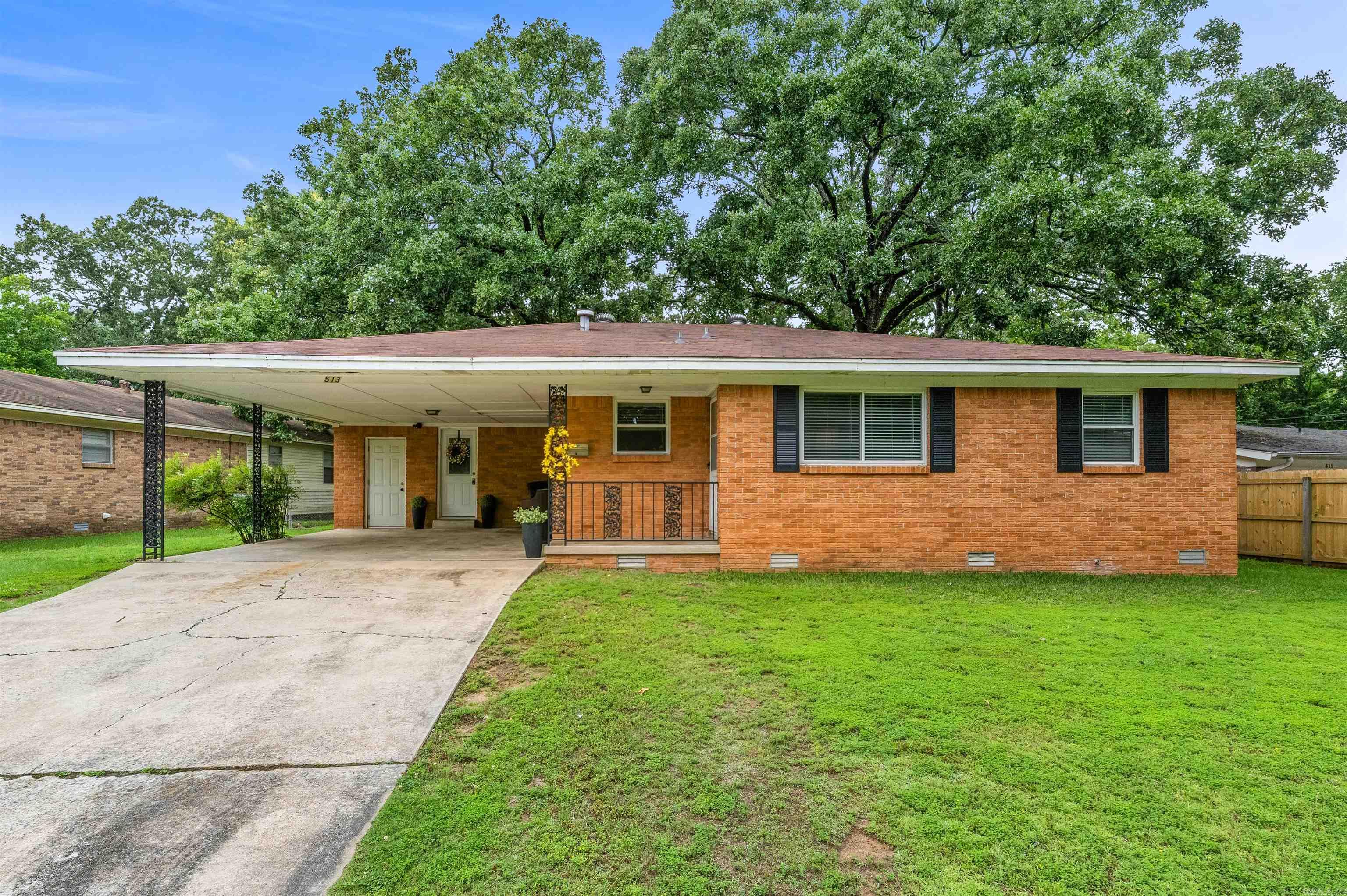 513 E Devon  Sherwood, AR
