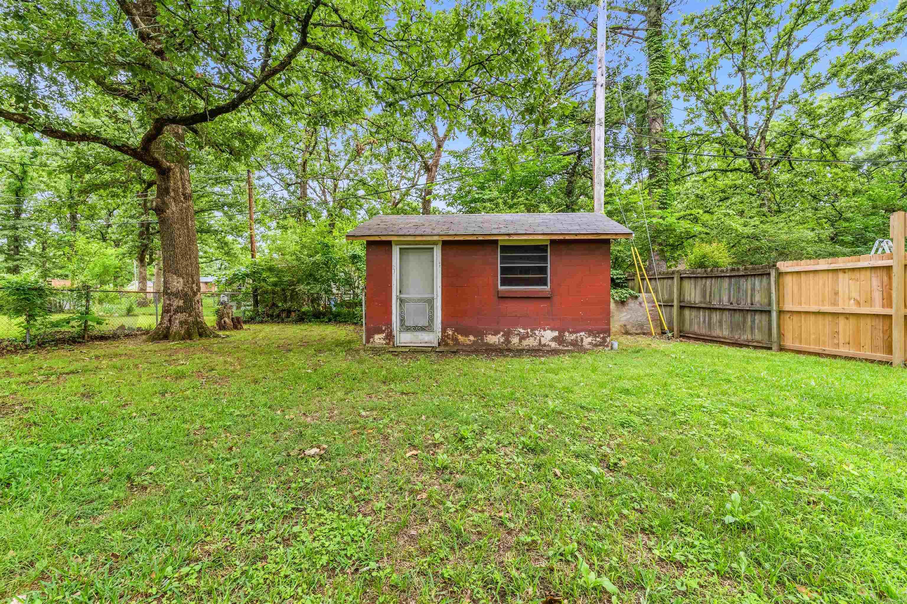 513 E Devon  Sherwood, AR
