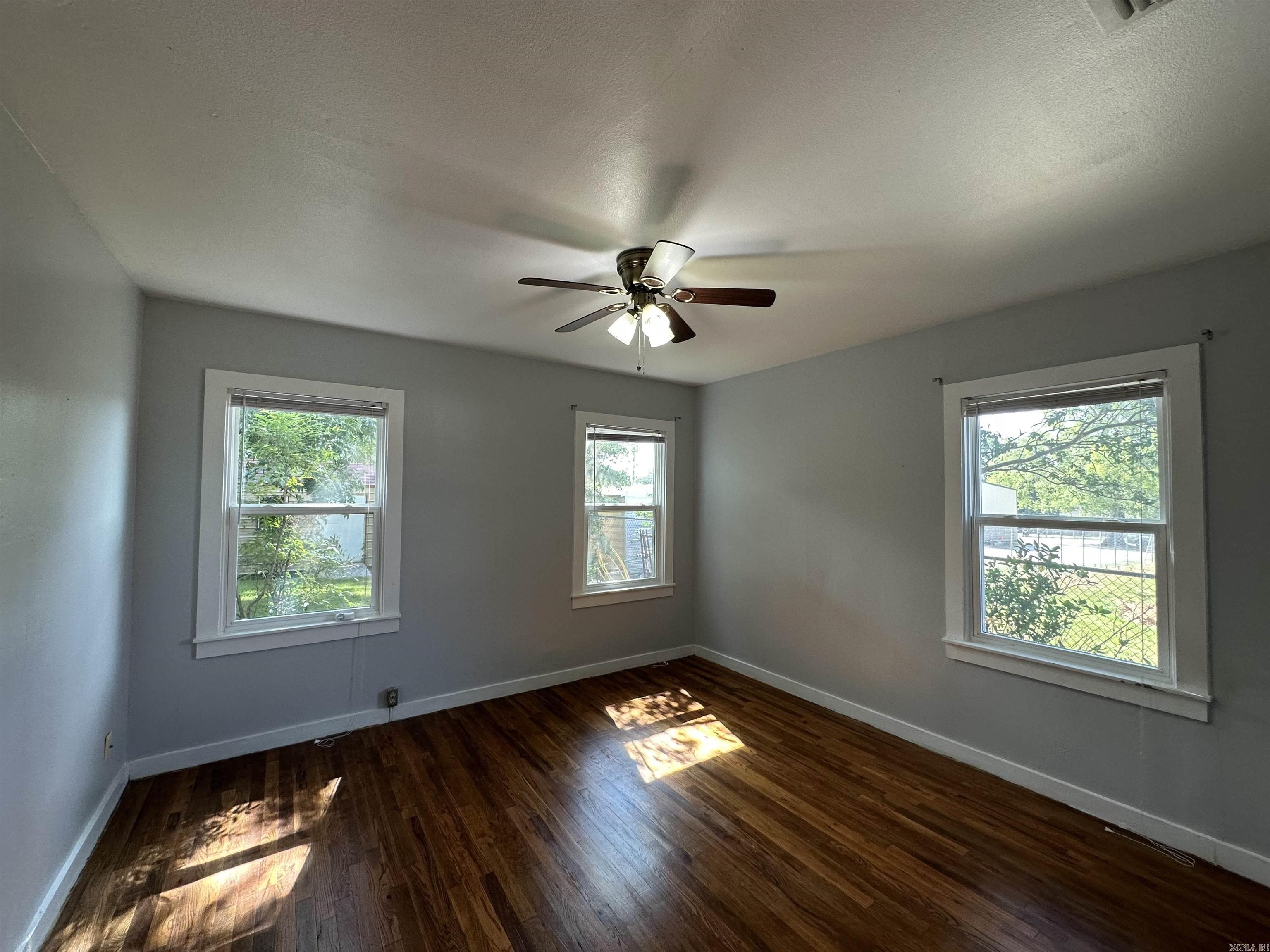208 N Bowie  New Boston, TX
