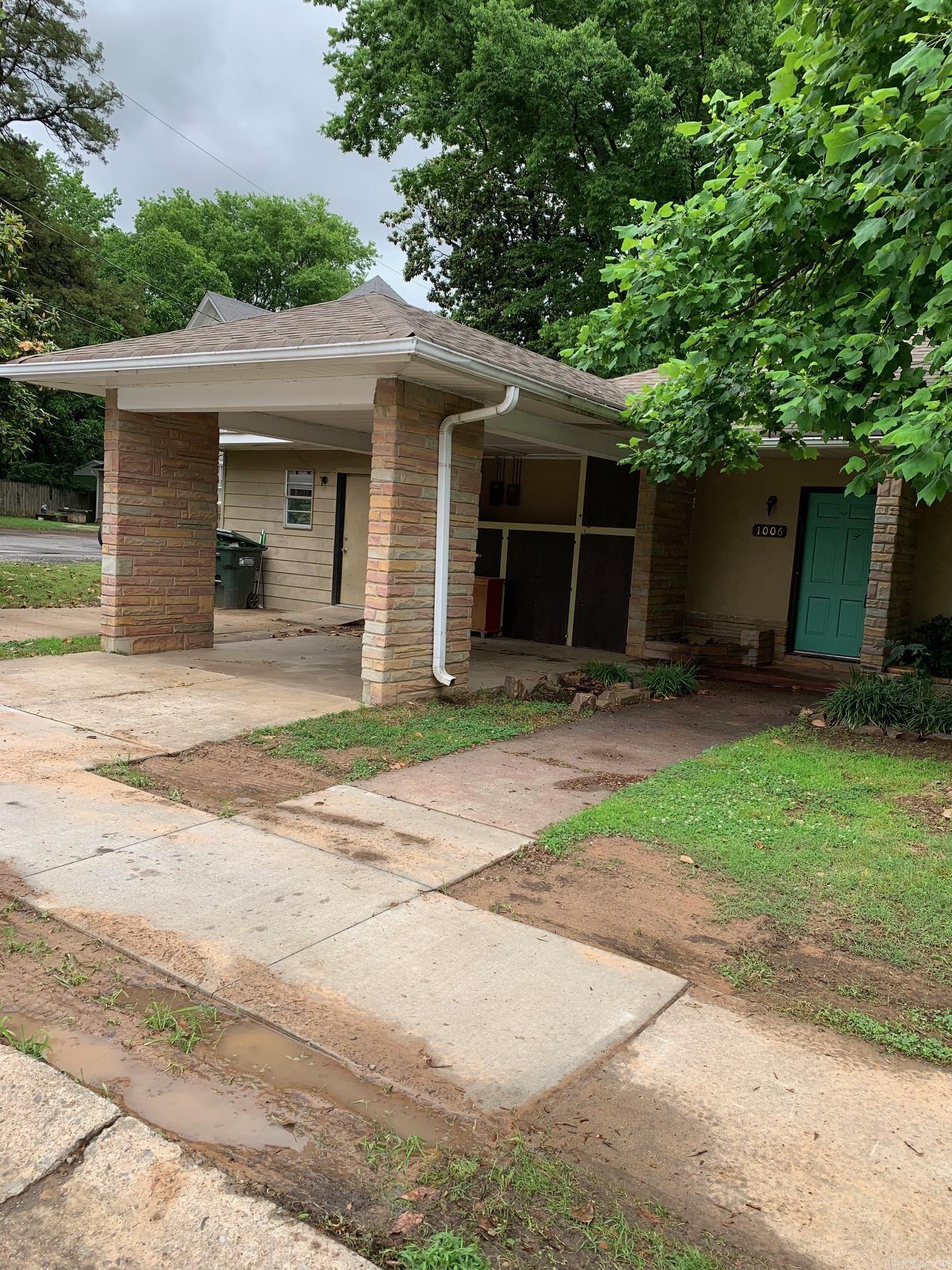 1006 Clifton 1006 Clifton & 1520 Prince Conway, AR