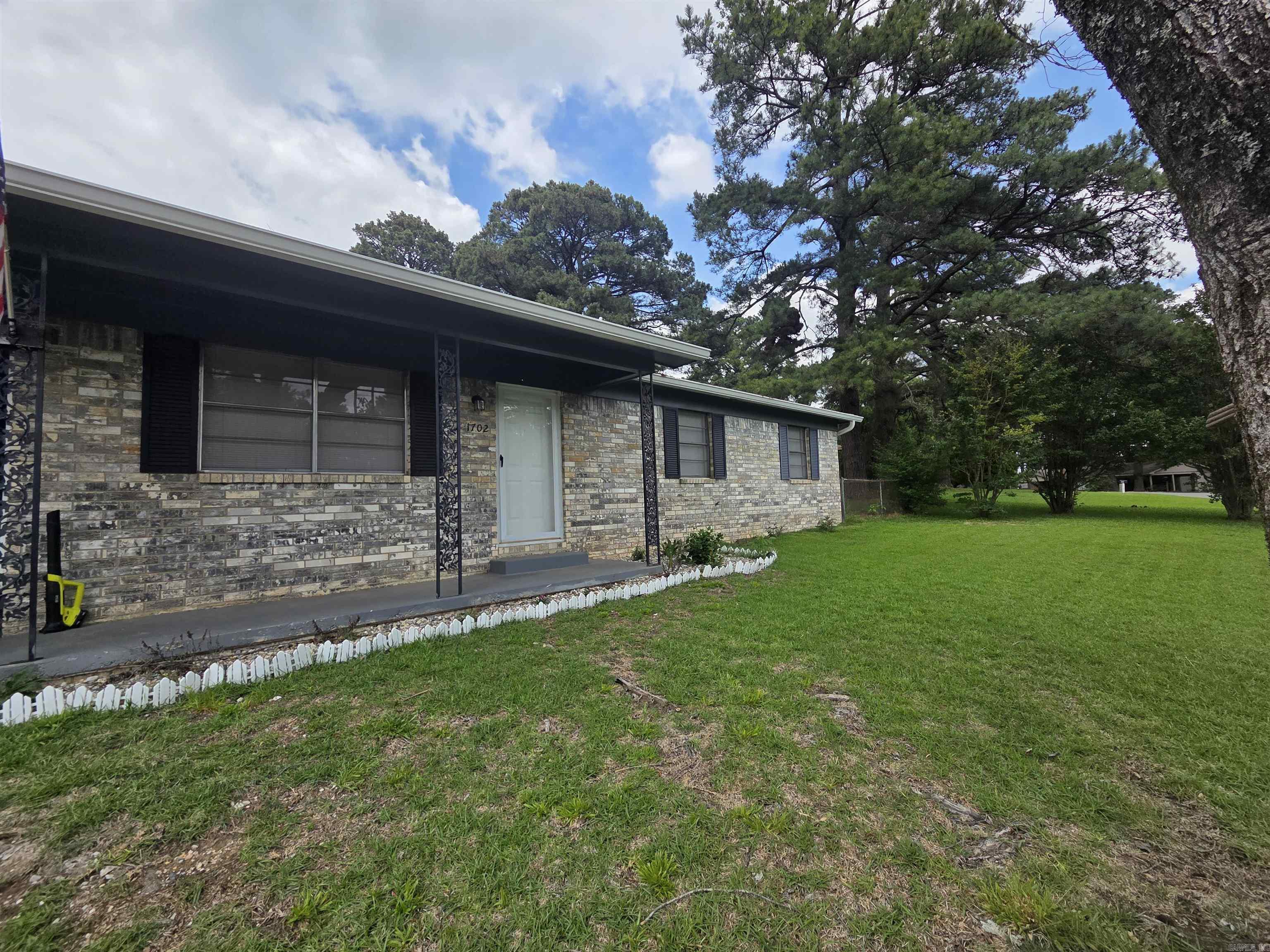 1702 Glenda  Benton, AR