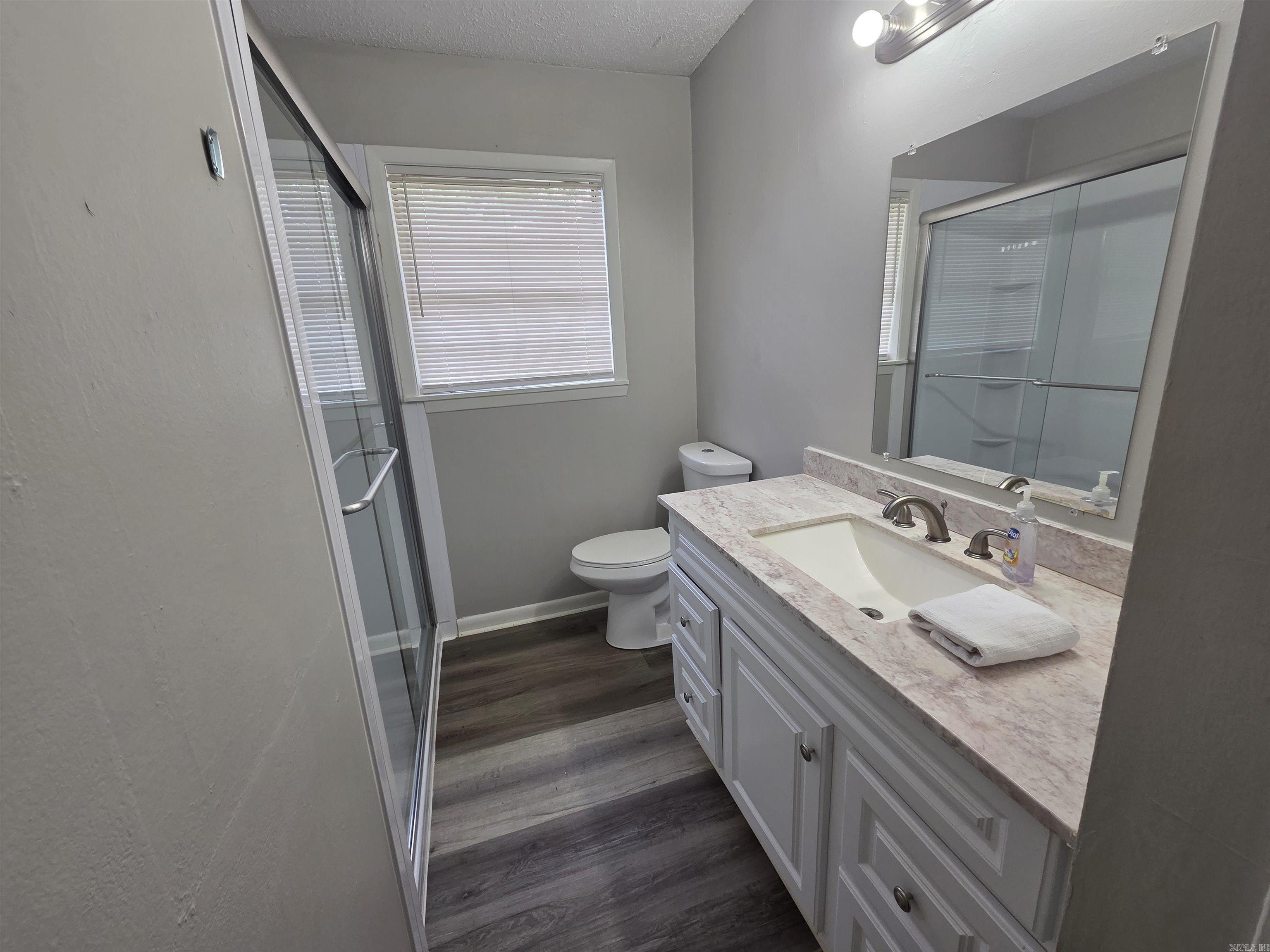 1702 Glenda  Benton, AR