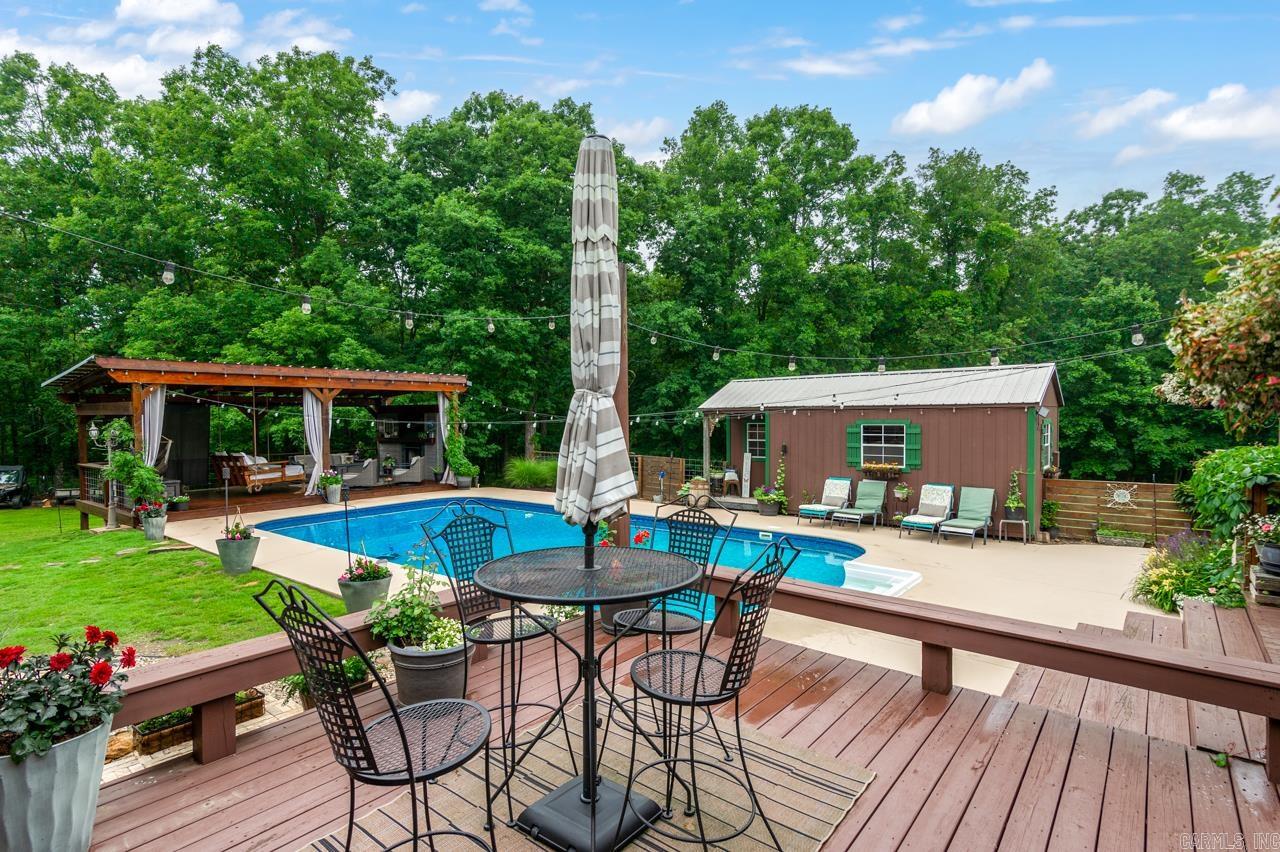 120 Travels Ln.  Romance, AR