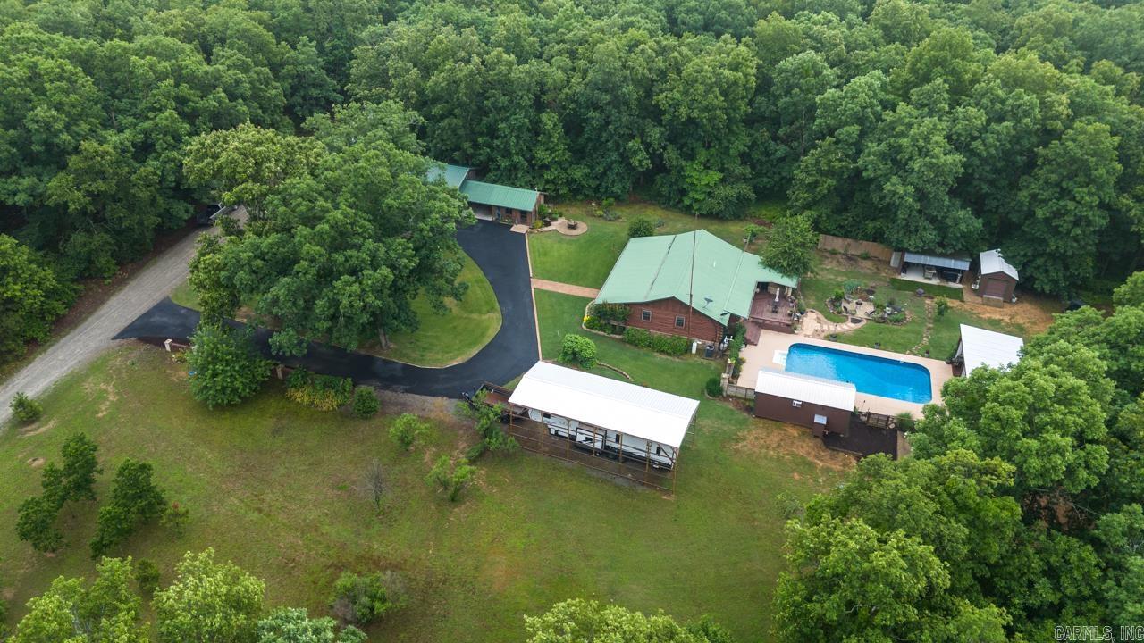 120 Travels Ln.  Romance, AR