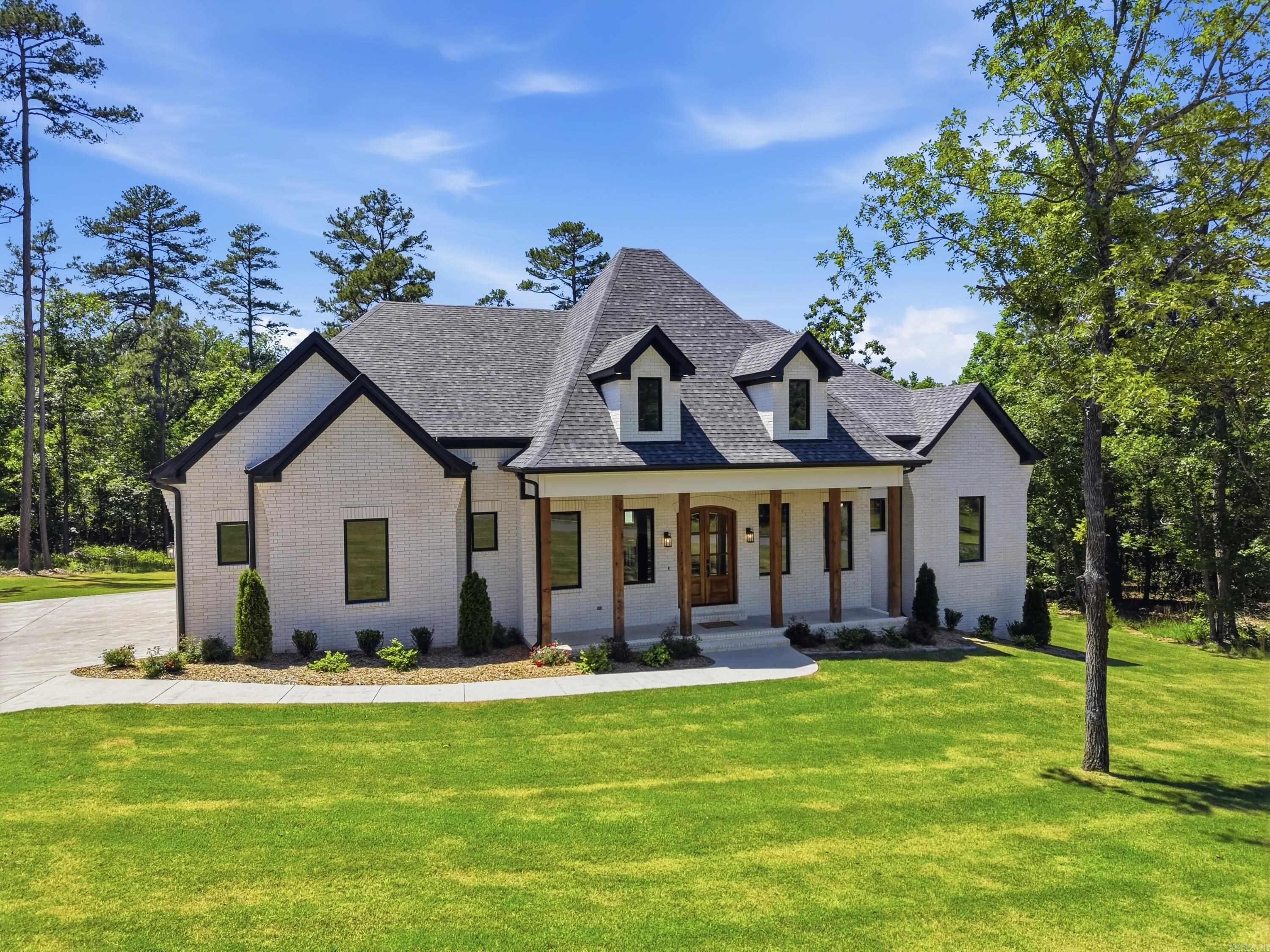 17105 valley view  Roland, AR