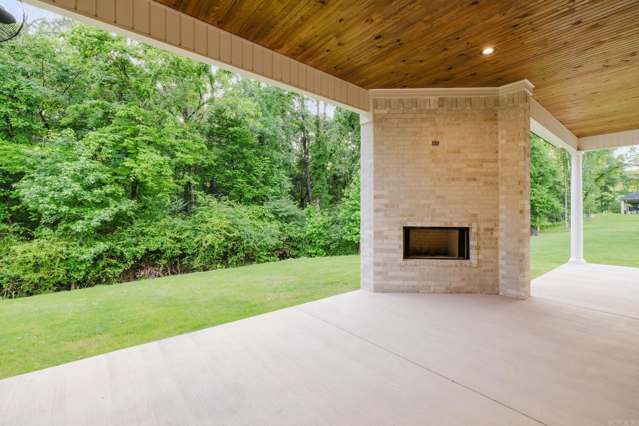 5008 Castaway Bay Dr  Benton, AR