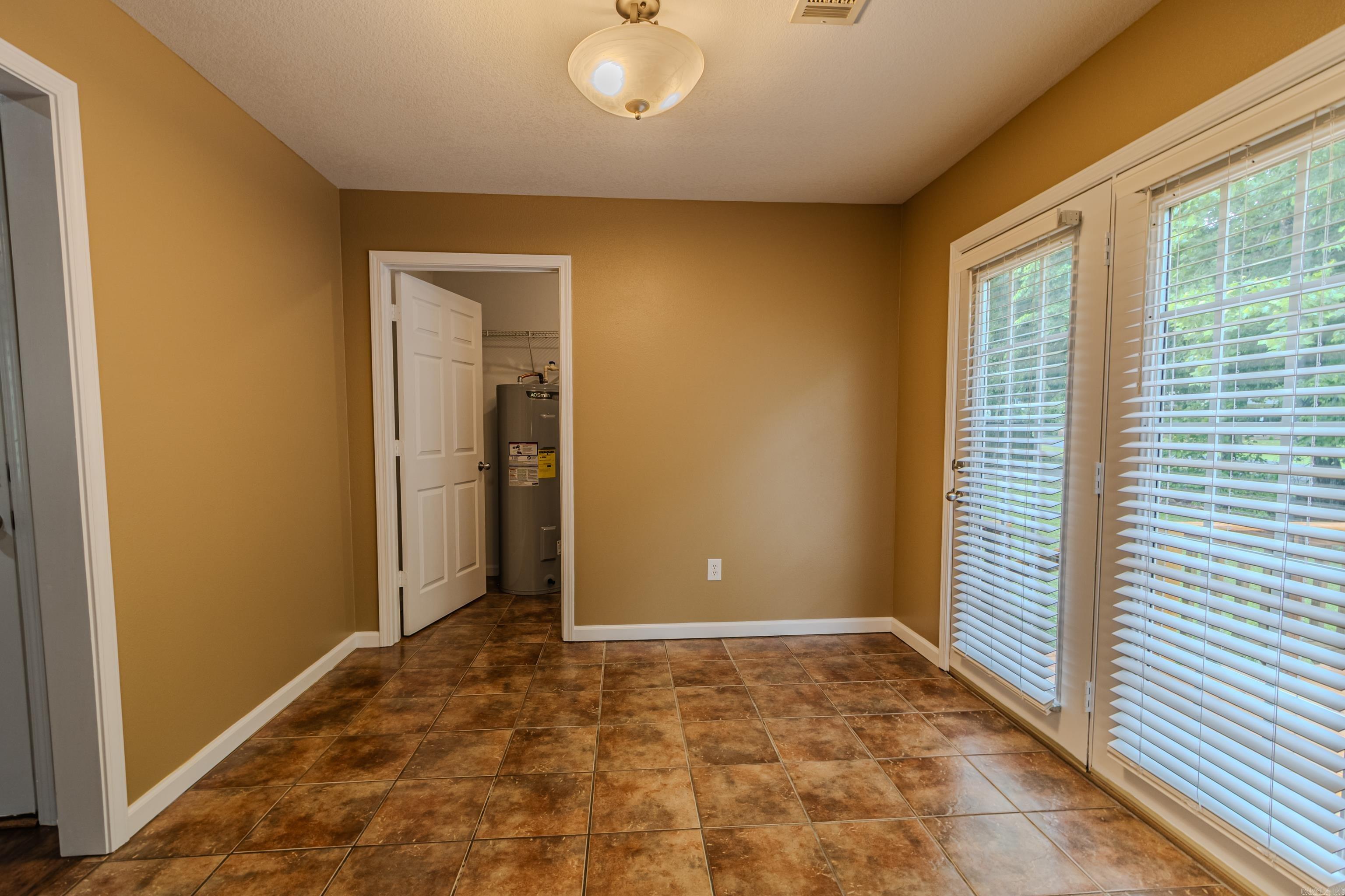 2100 N 9 1/2  Paragould, AR