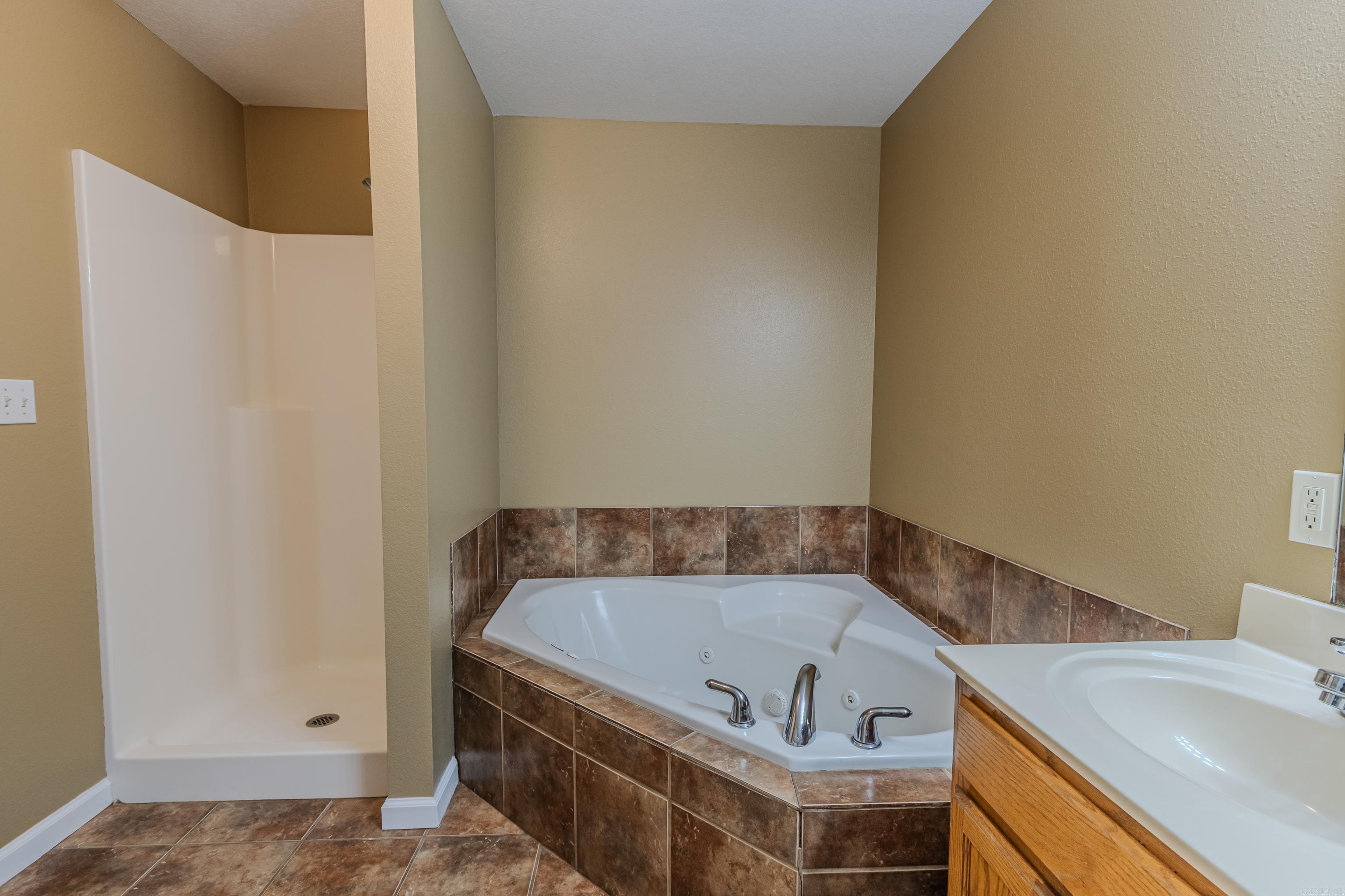 2100 N 9 1/2  Paragould, AR