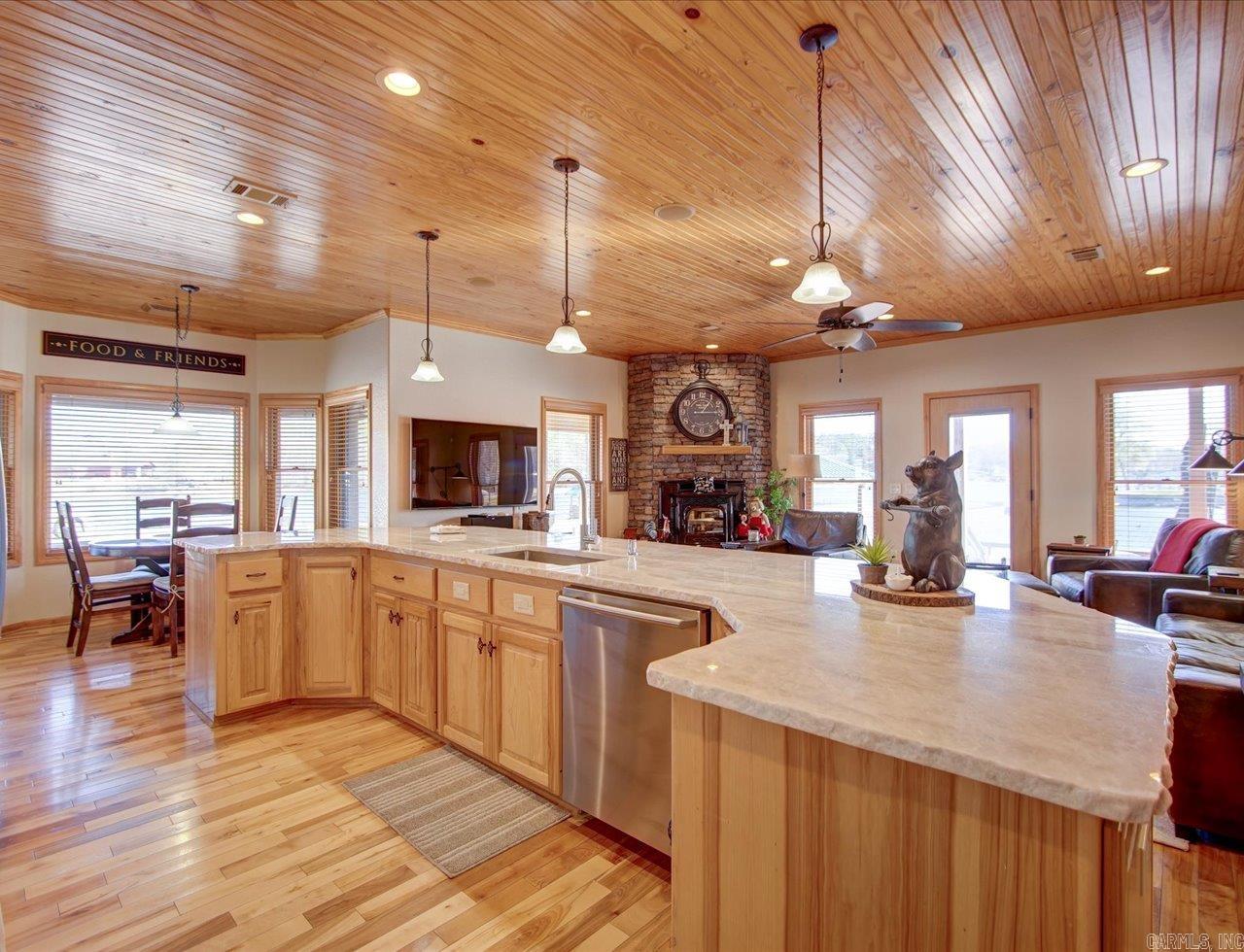 101 Muskogee  Royal, AR