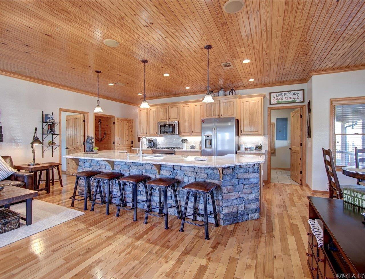101 Muskogee  Royal, AR