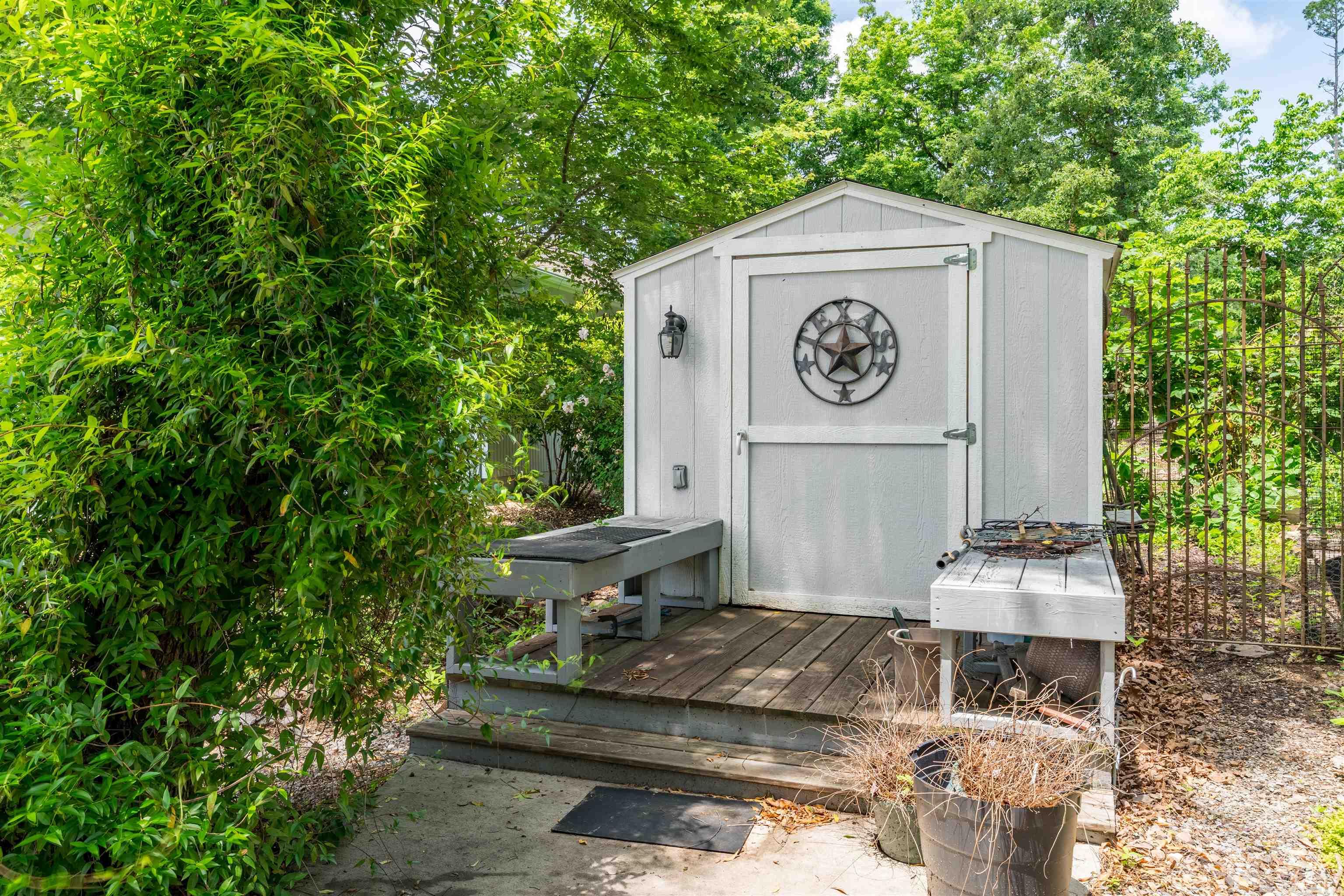 2 W Andalusia  Hot Springs Village, AR