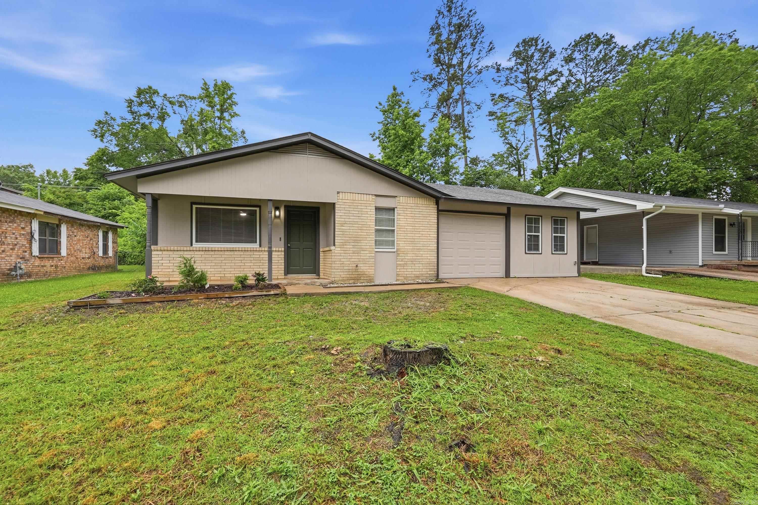 10 Brookway Ln  Sherwood, AR