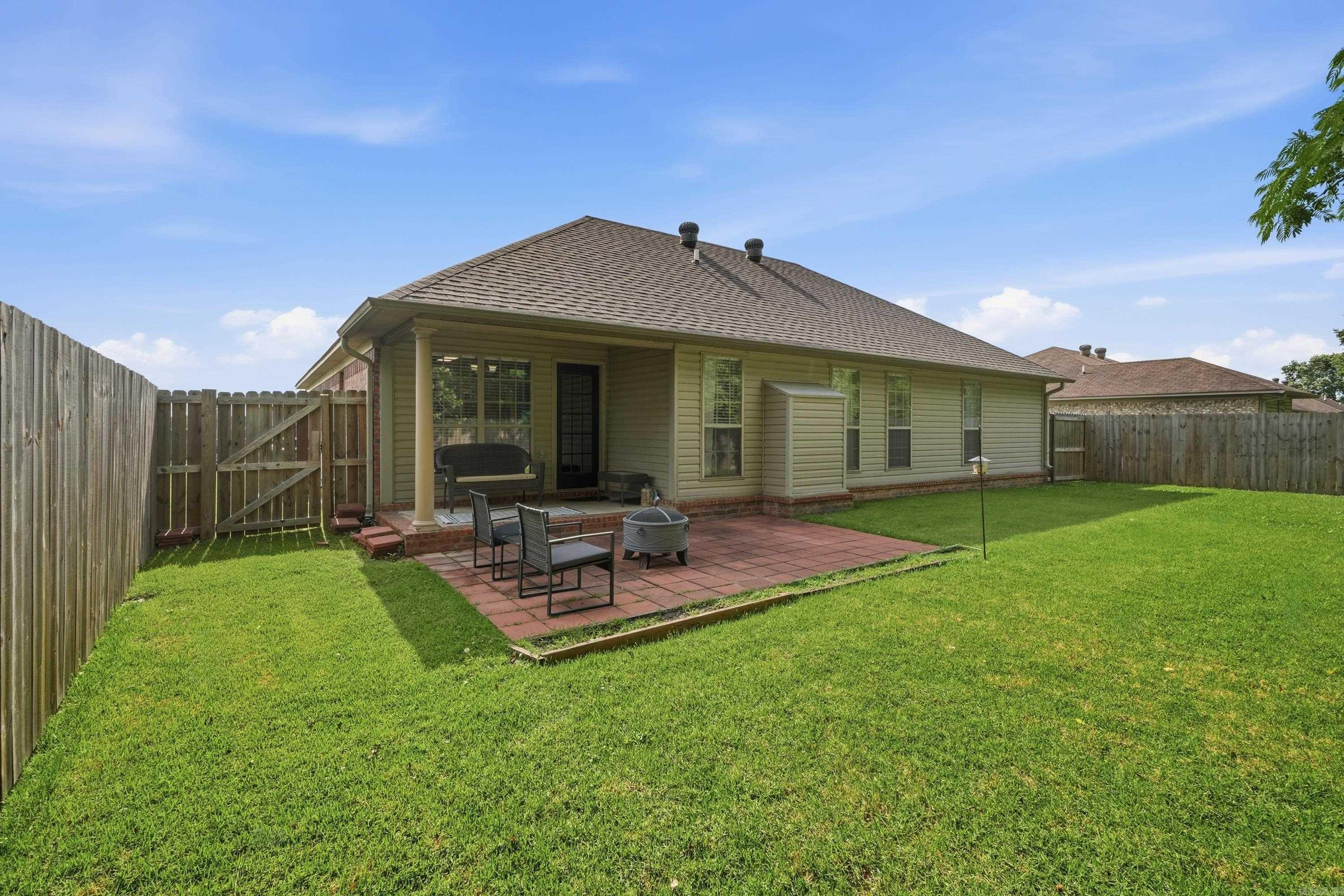 27 Tanzanite  Greenbrier, AR