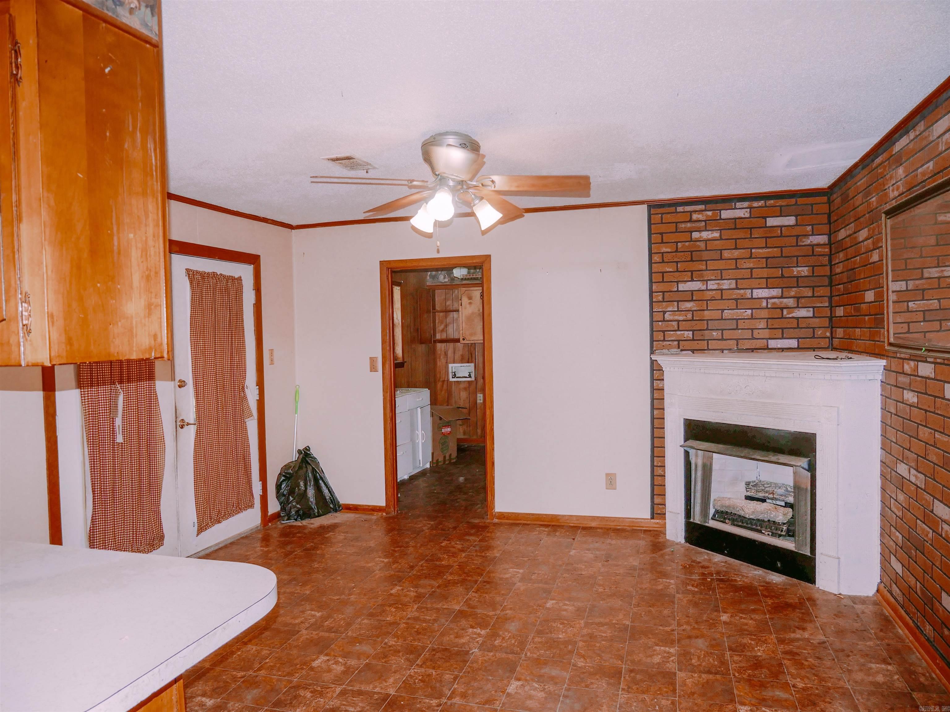 29 Frances  Cabot, AR