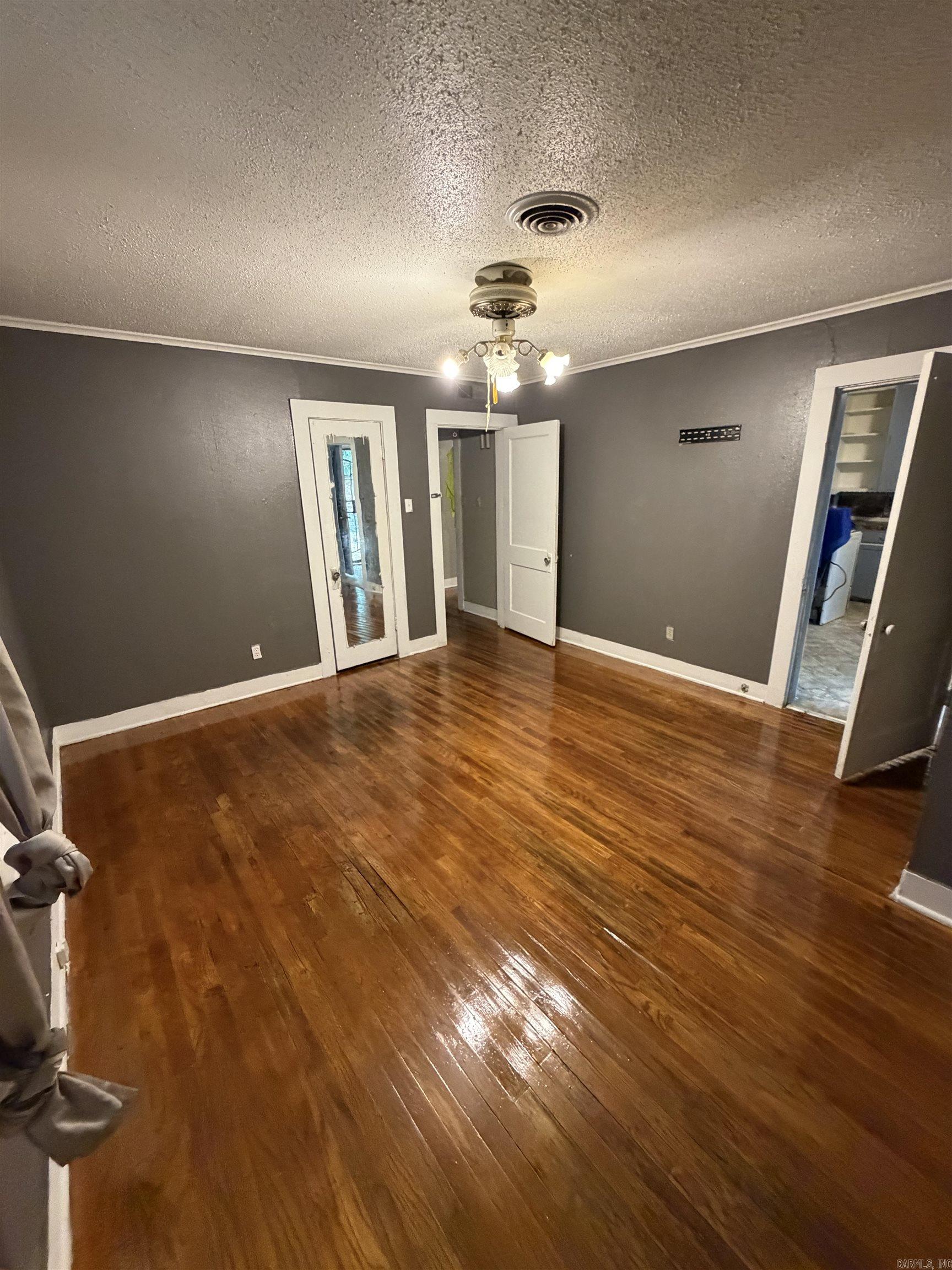 2405 S Cypress  Pine Bluff, AR