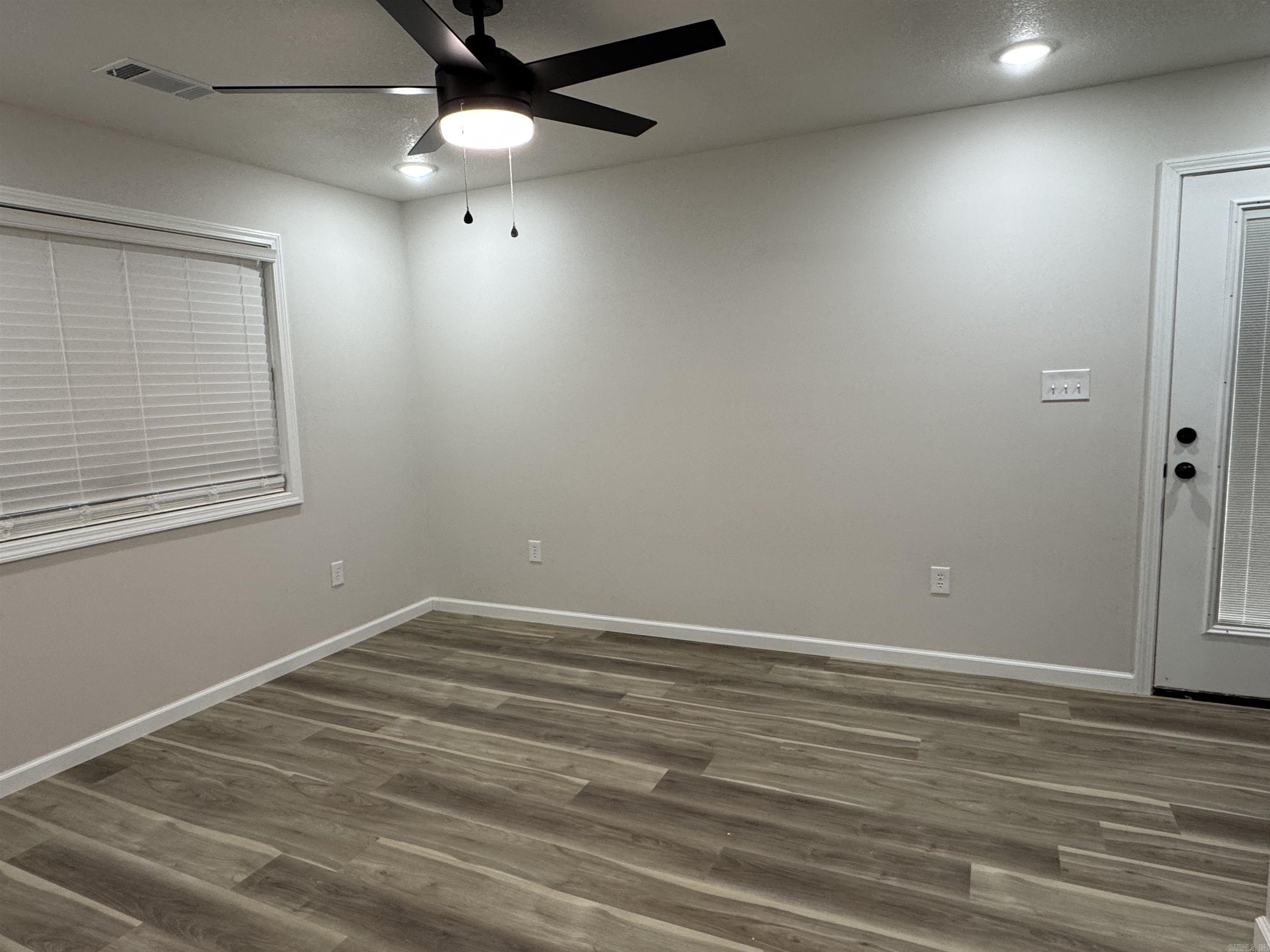 1300 S 7 St  Paragould, AR