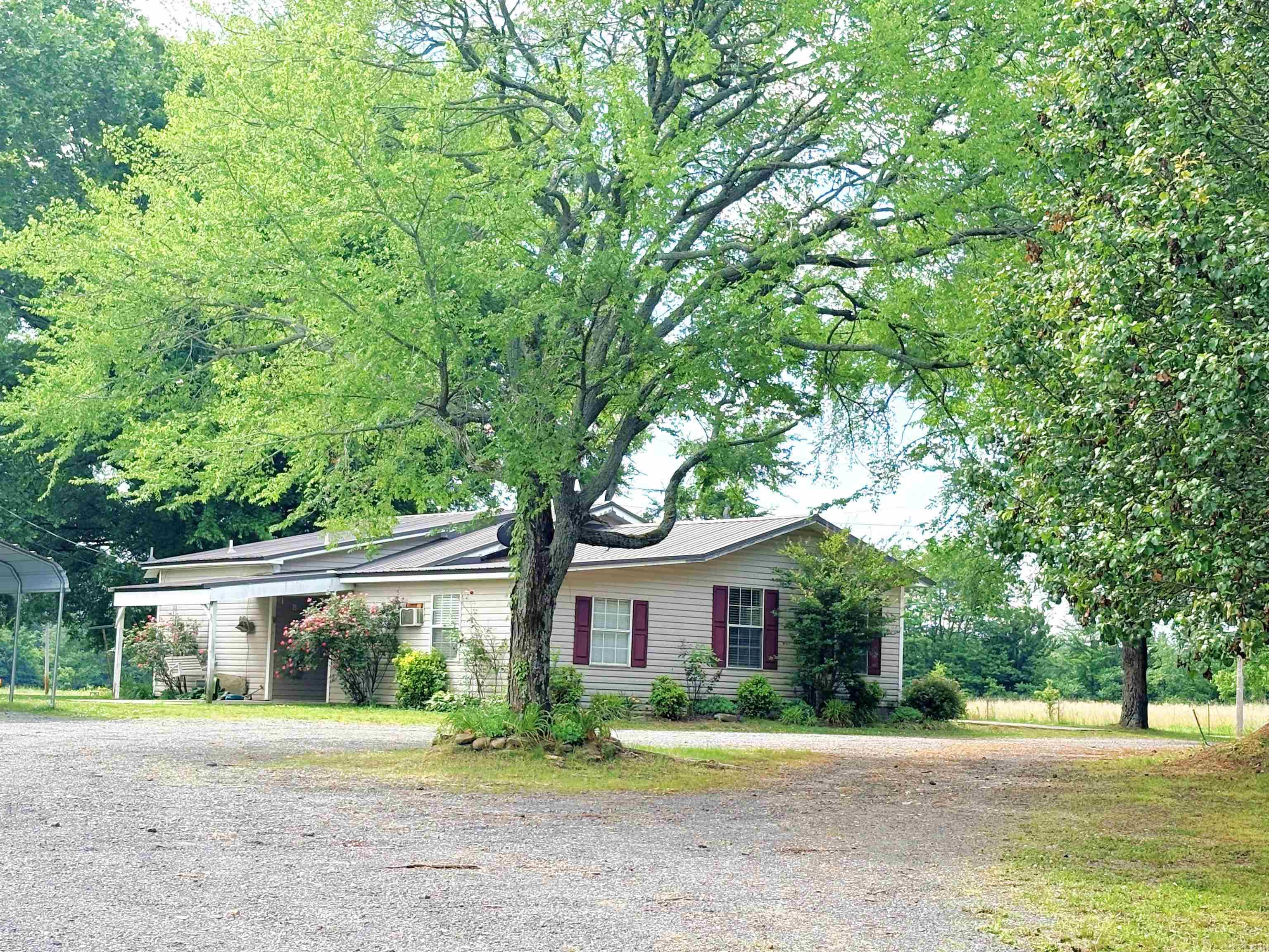 78 E Hwy 225  Greenbrier, AR
