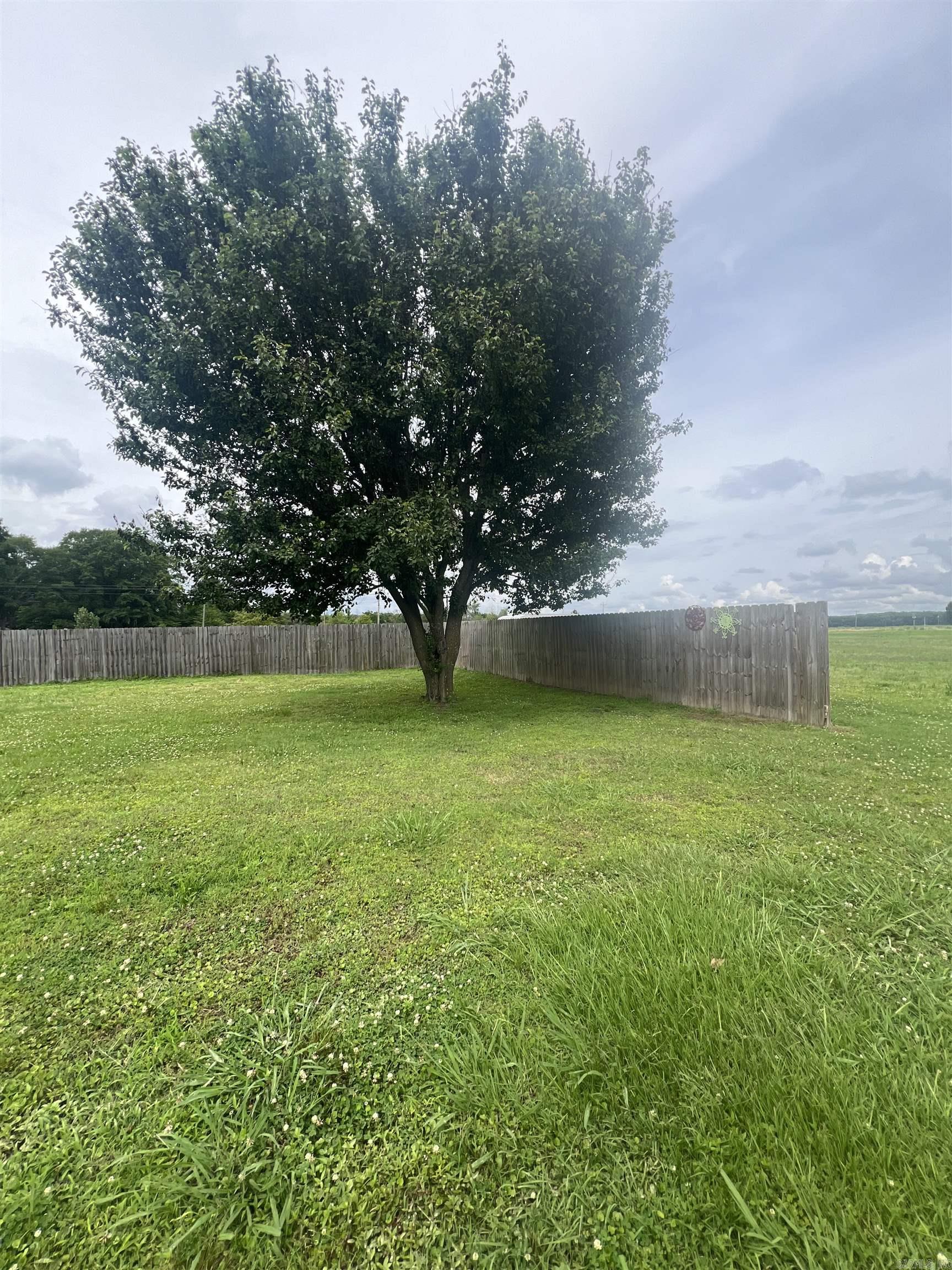 1002 AR 152 Hwy  Humphrey, AR
