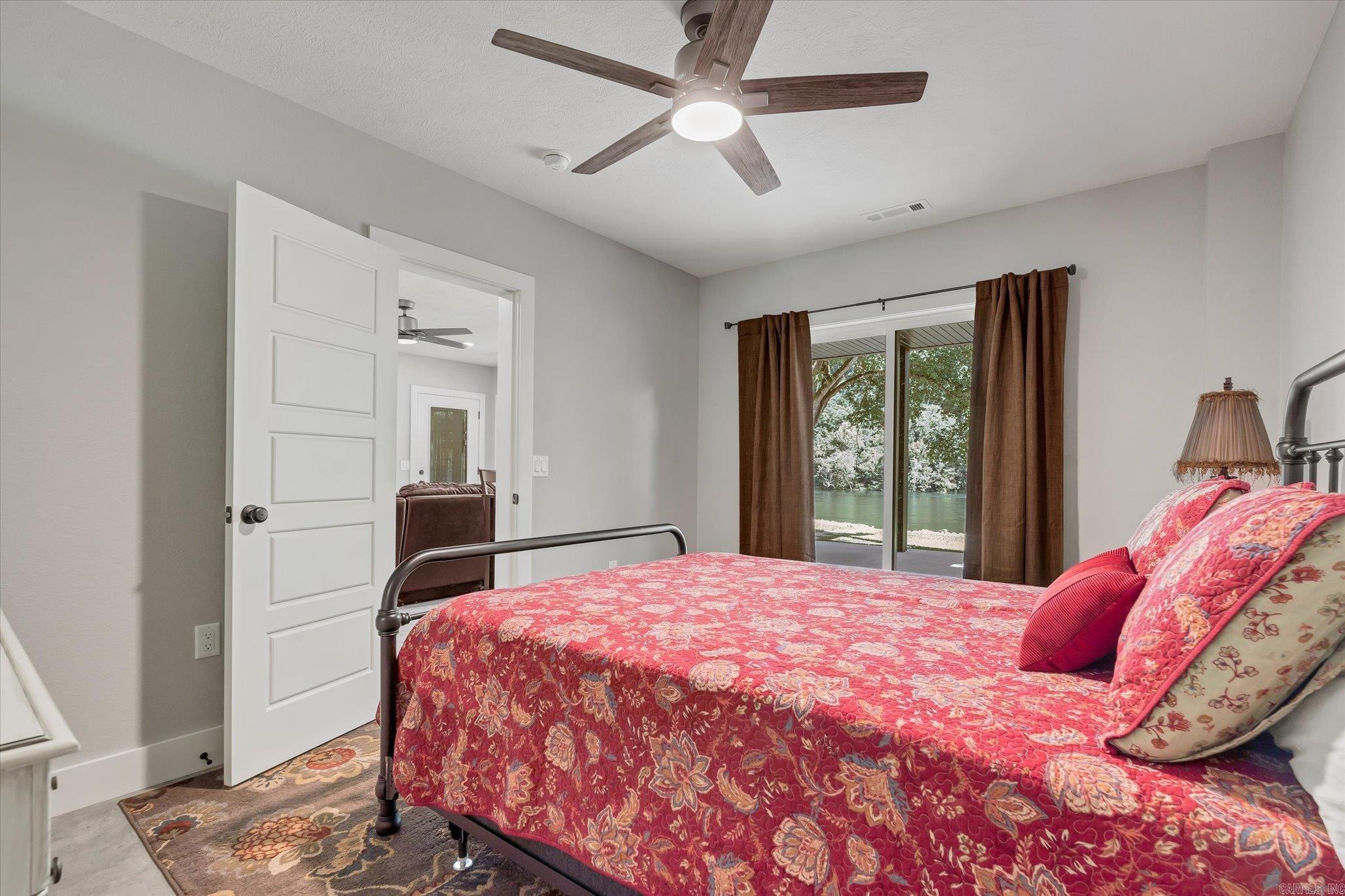 352 Wheatstone Place  Cotter, AR