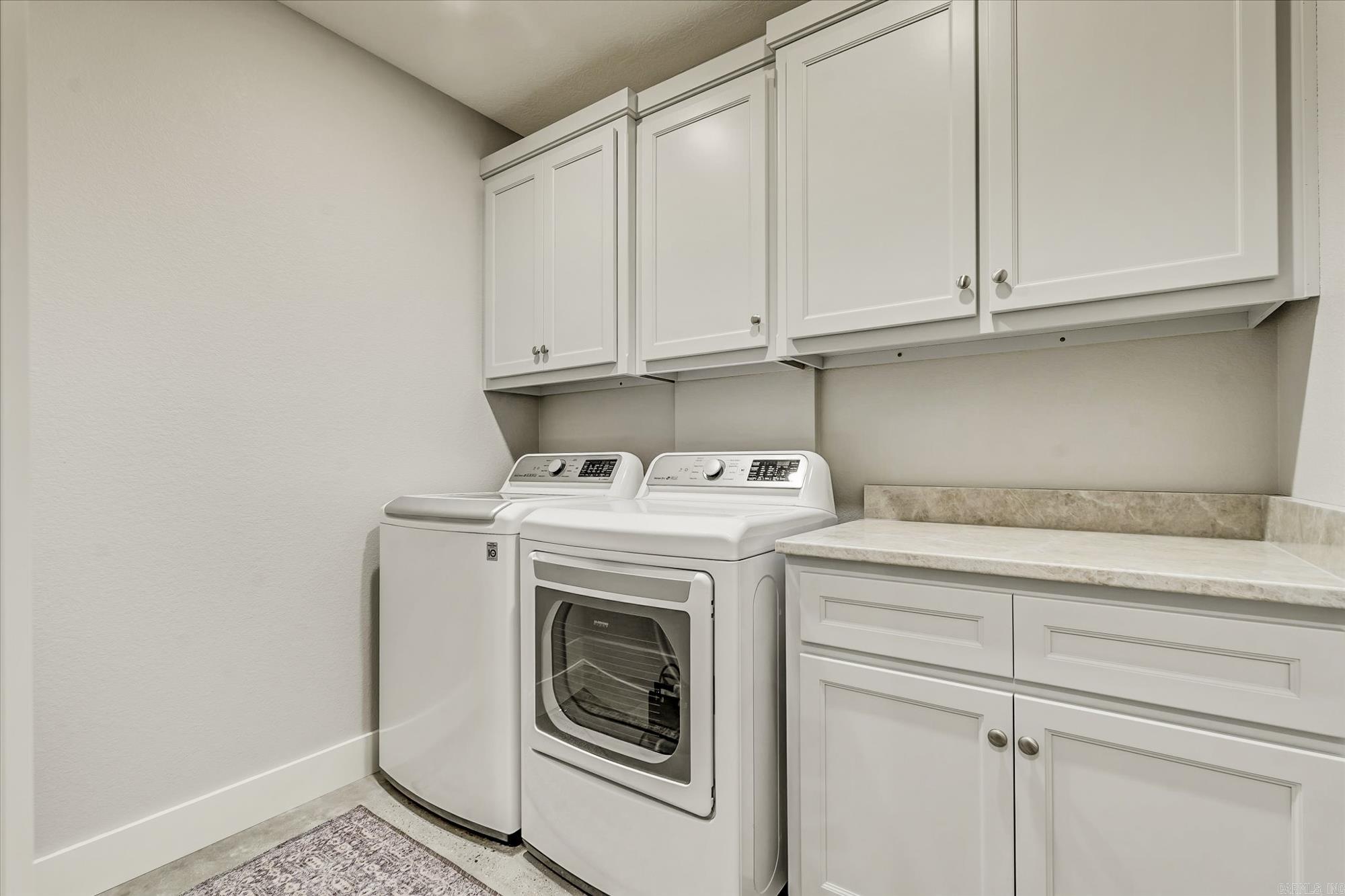 352 Wheatstone Place  Cotter, AR