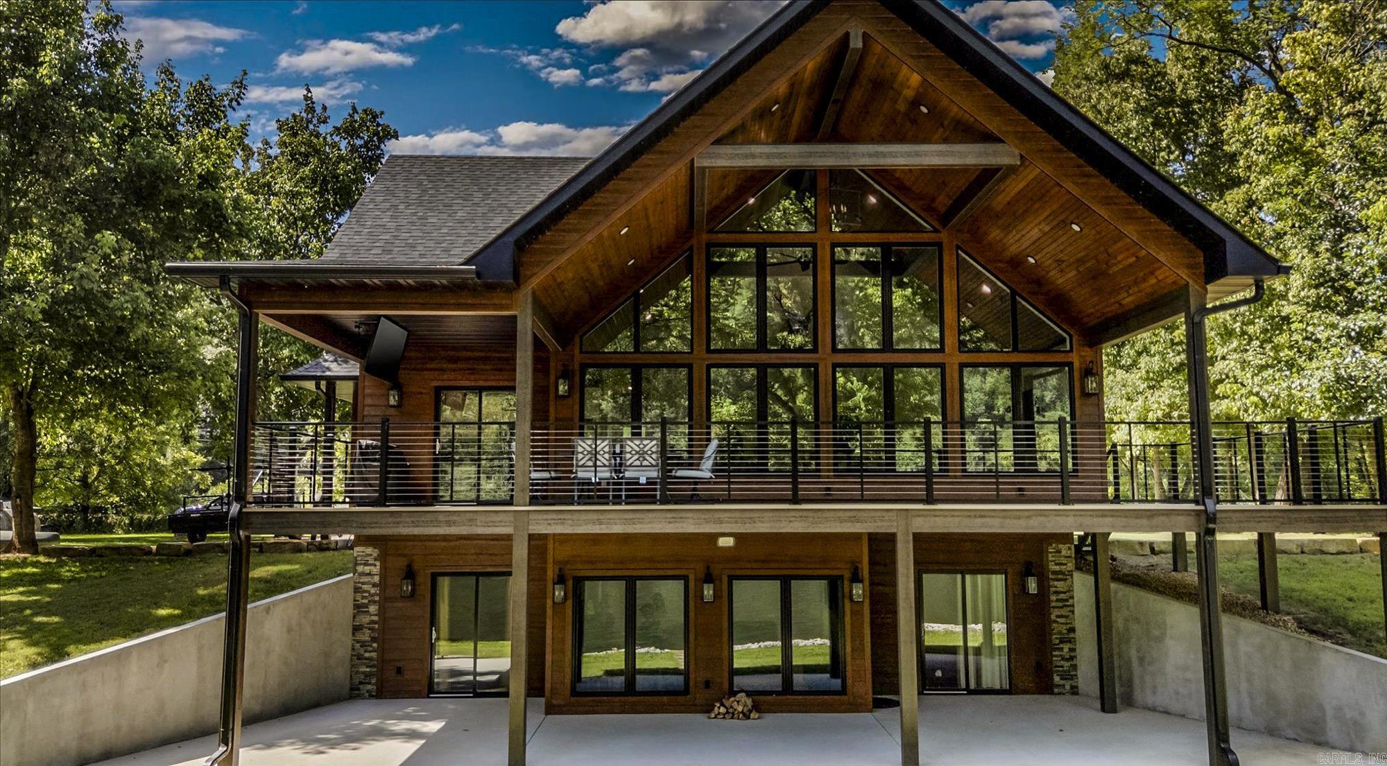 352 Wheatstone Place  Cotter, AR