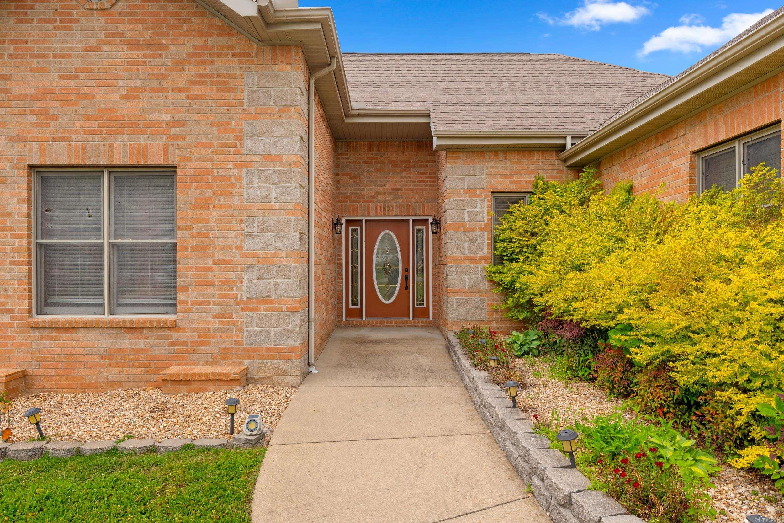 1701 Inverness Dr  Mountain Home, AR