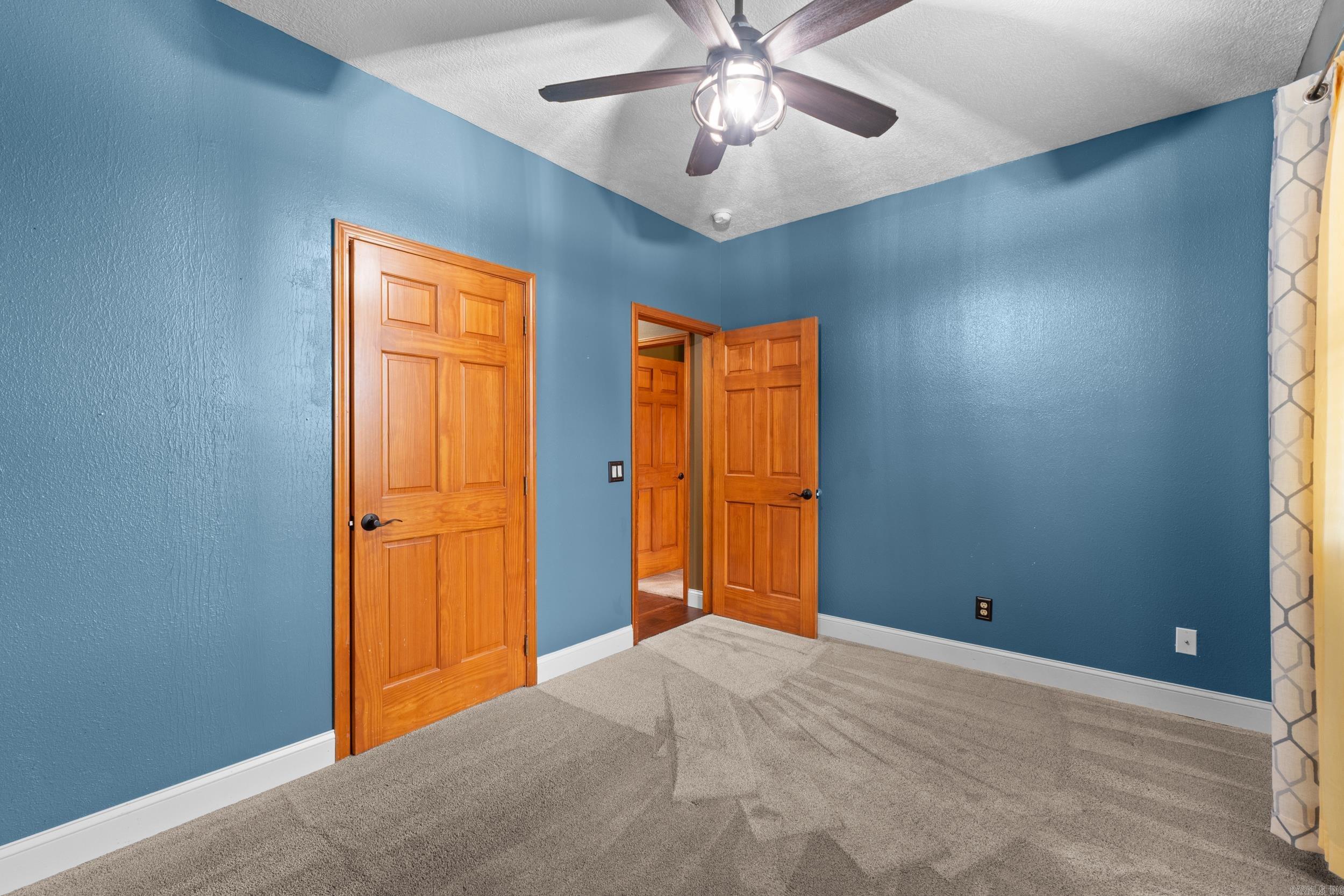 1701 Inverness Dr  Mountain Home, AR