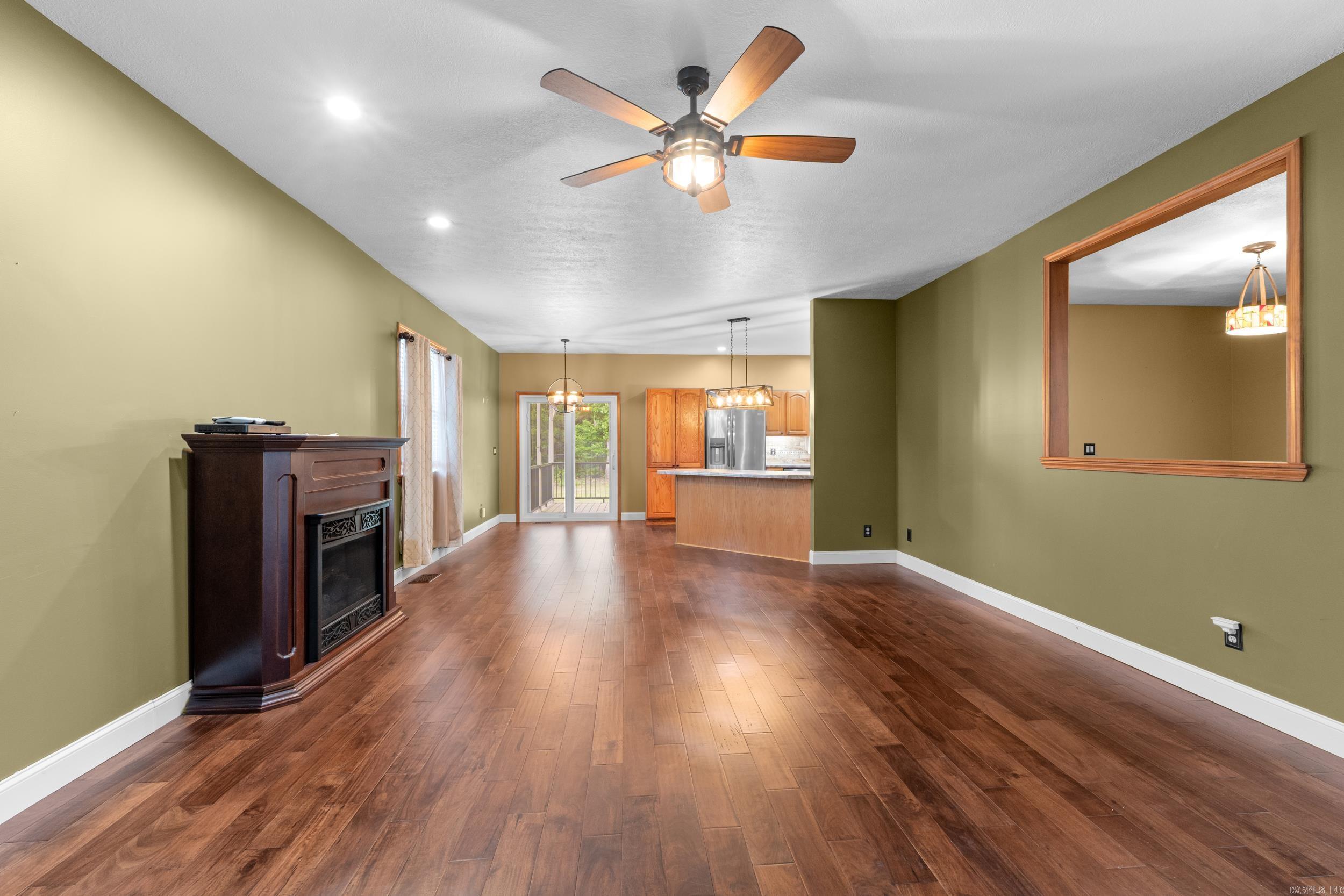 1701 Inverness Dr  Mountain Home, AR