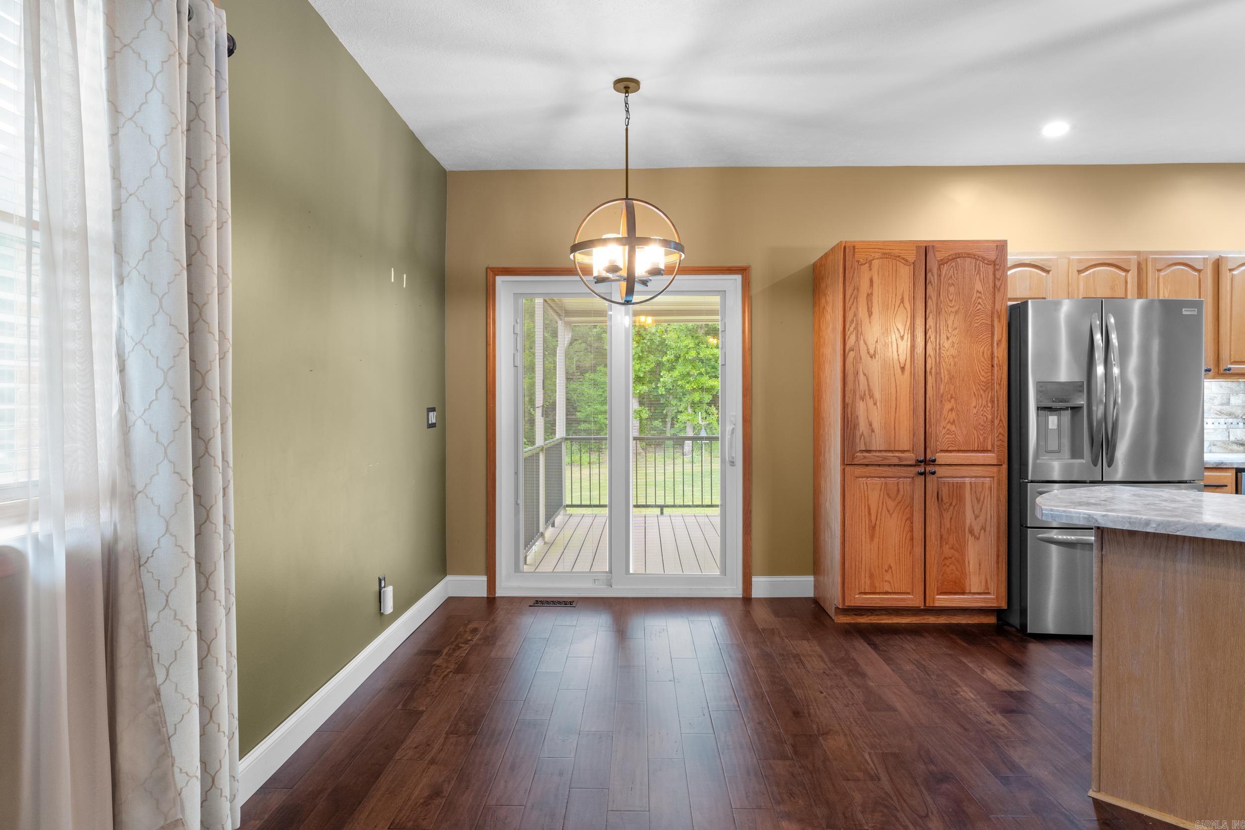 1701 Inverness Dr  Mountain Home, AR