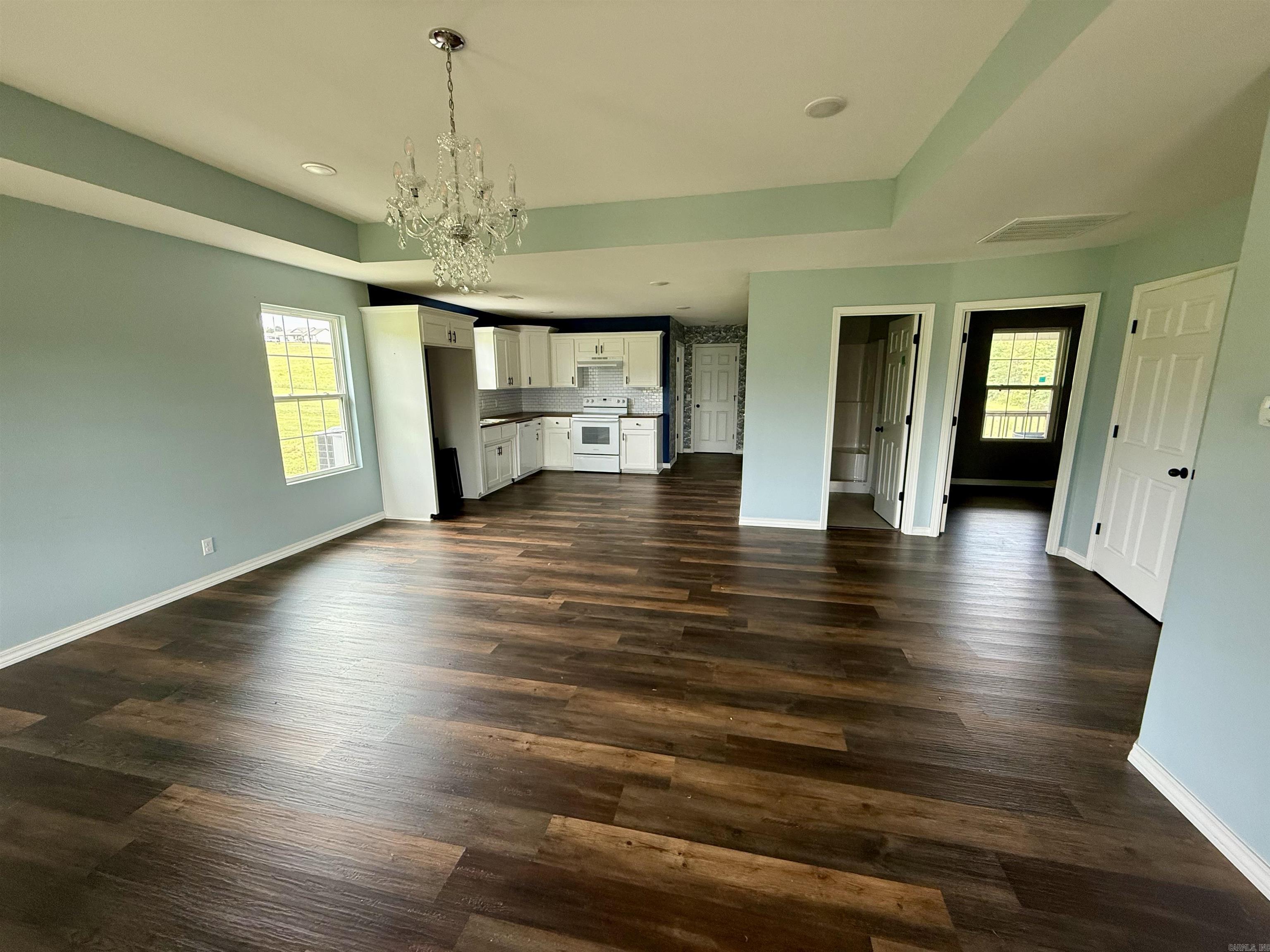 1364 CR 3561  Clarksville, AR