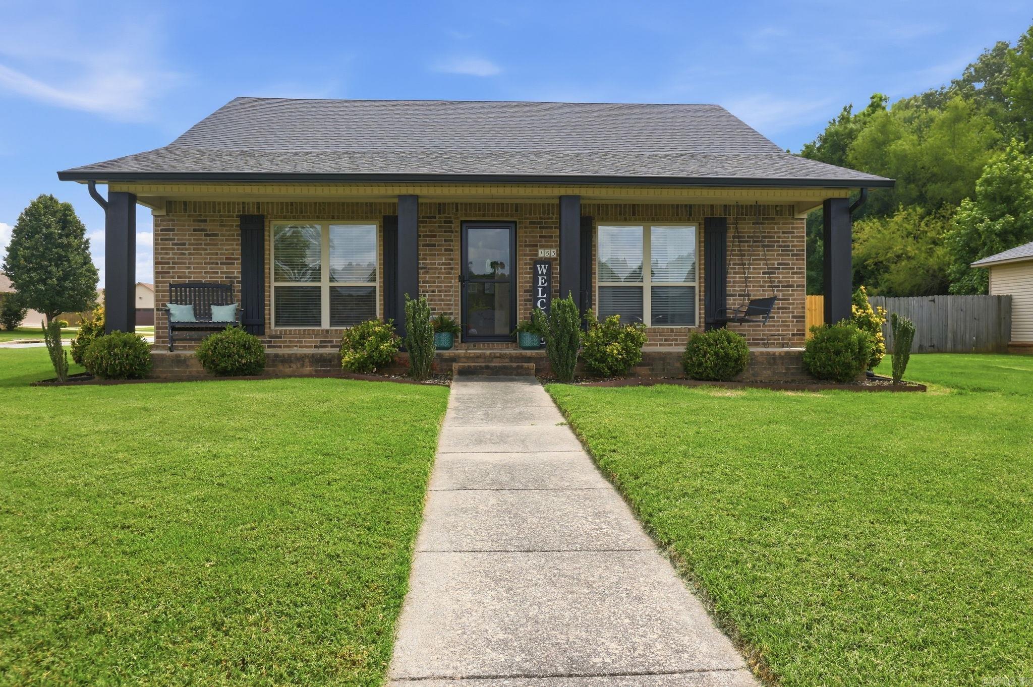 153 Peach  Austin, AR