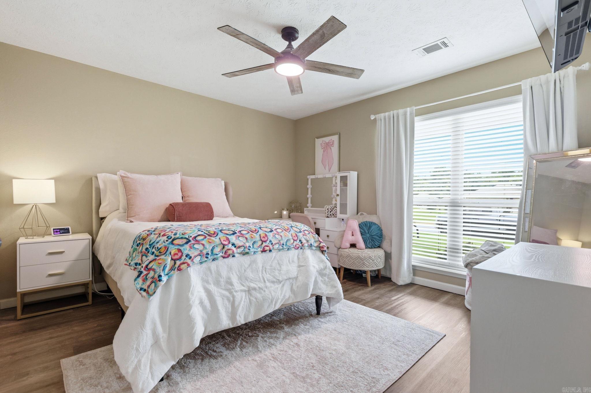 153 Peach  Austin, AR