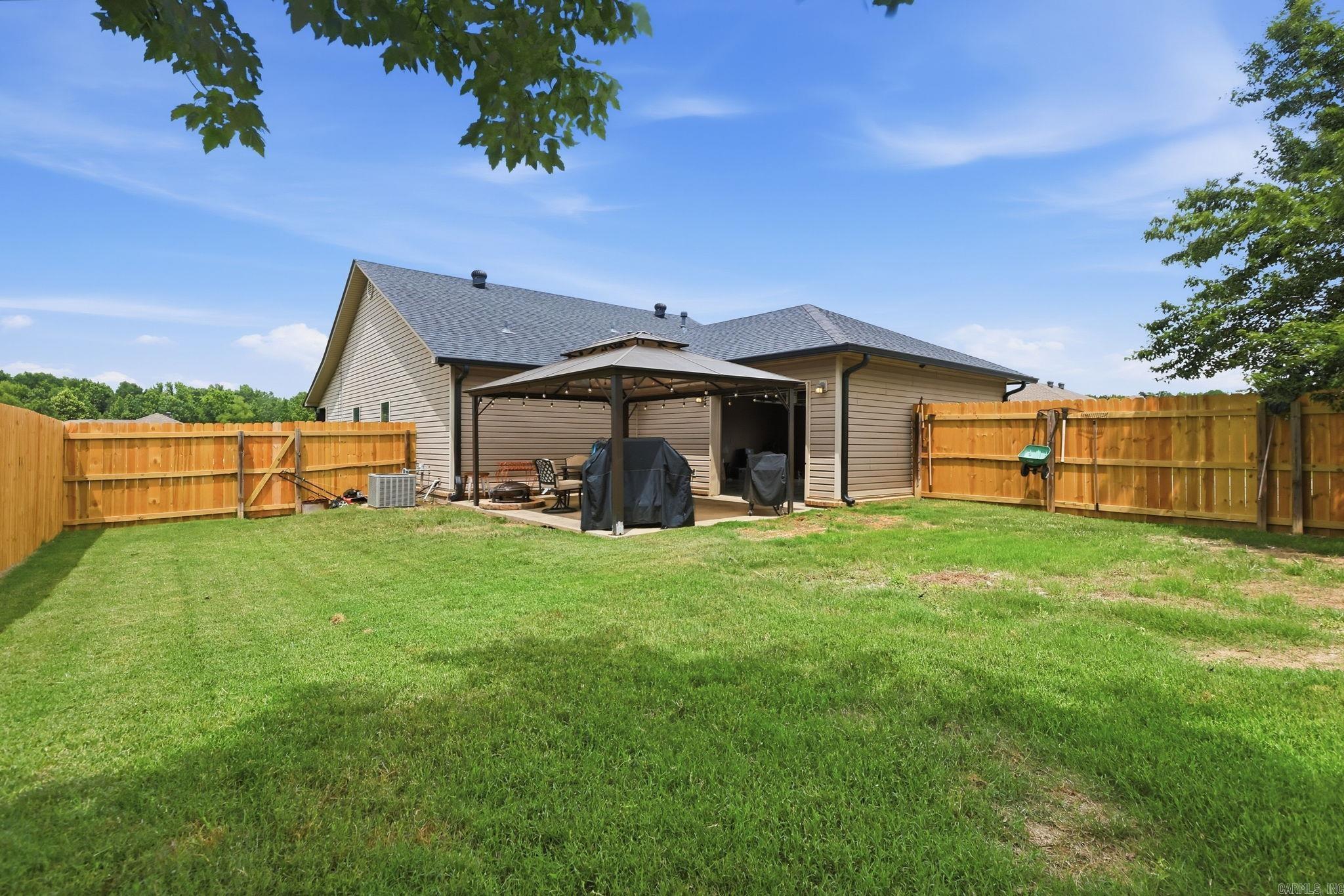 153 Peach  Austin, AR
